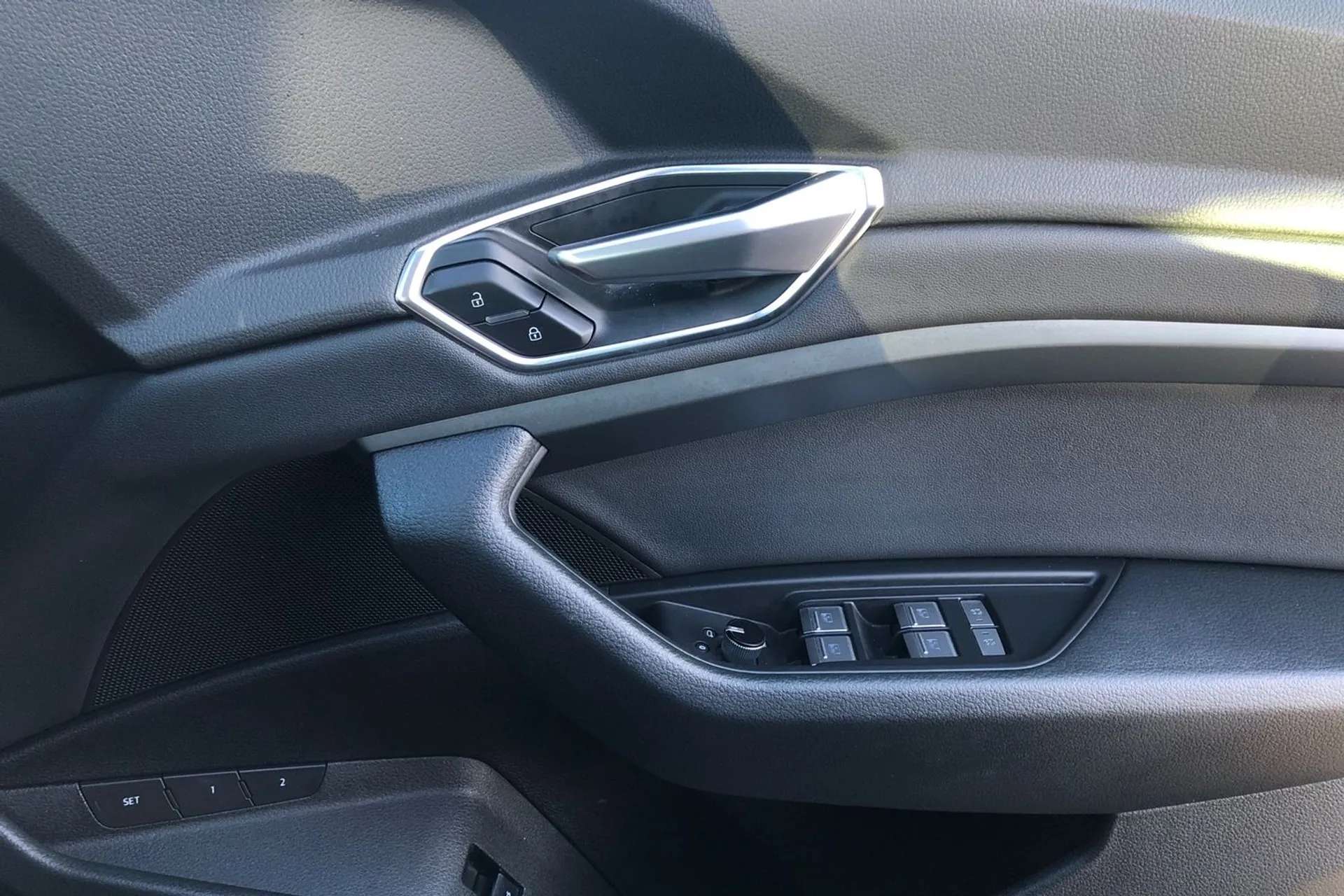 2020 AUDI E-TRON 2020 AUDI E-TRON