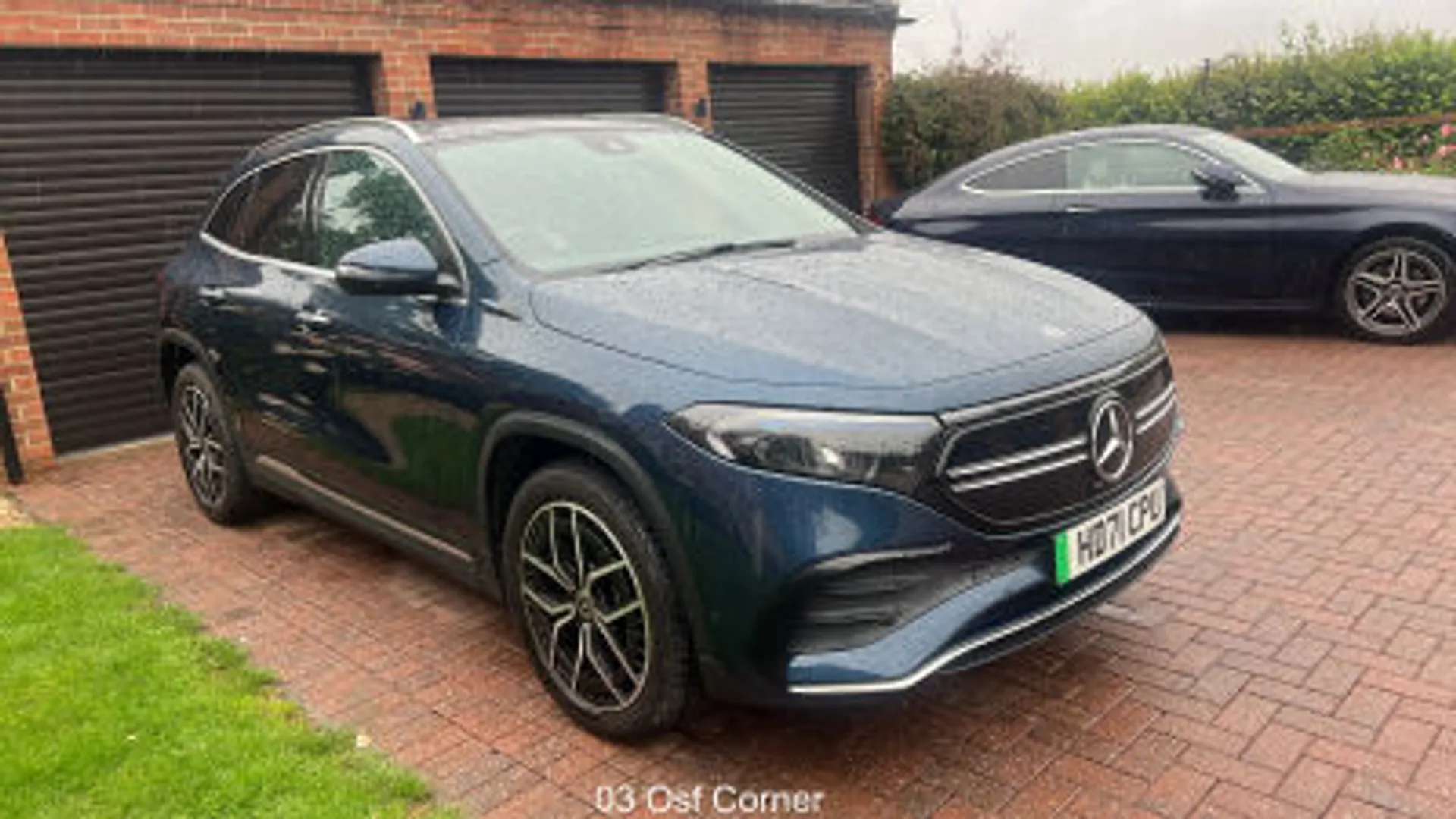 A 2021 MERCEDES-BENZ EQA EQA 350 4M 215kW AMG Line Premium 66.5kWh 5dr Auto [100KW DC onboard charger, Seat comfort pack - EQA, Easy-pack tailgate, LED High performance headla A 2021 MERCEDES-BENZ EQA EQA 350 4M 215kW AMG Line Premium 66.5kWh 5dr Auto [100KW DC onboard charger, Seat comfort pack - EQA, Easy-pack tailgate, LED High performance headla