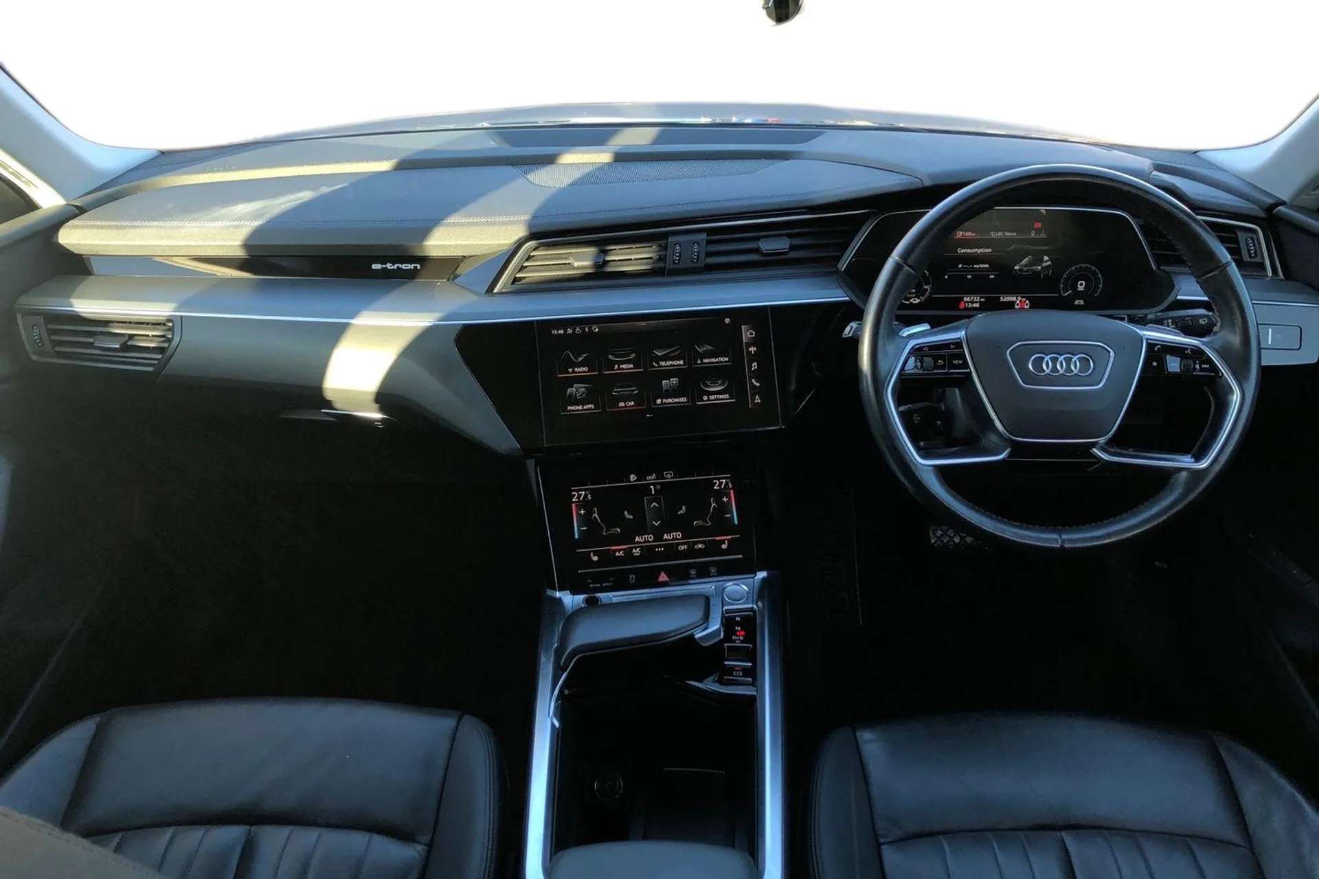 A 2020 AUDI E-TRON 300kW 55 Quattro 95kWh 5dr Auto [ 3 Audi services , Power operated tailgate , Audi virtual cockpit , Gloss styling pack , Audi phone box with wireless A 2020 AUDI E-TRON 300kW 55 Quattro 95kWh 5dr Auto [ 3 Audi services , Power operated tailgate , Audi virtual cockpit , Gloss styling pack , Audi phone box with wireless