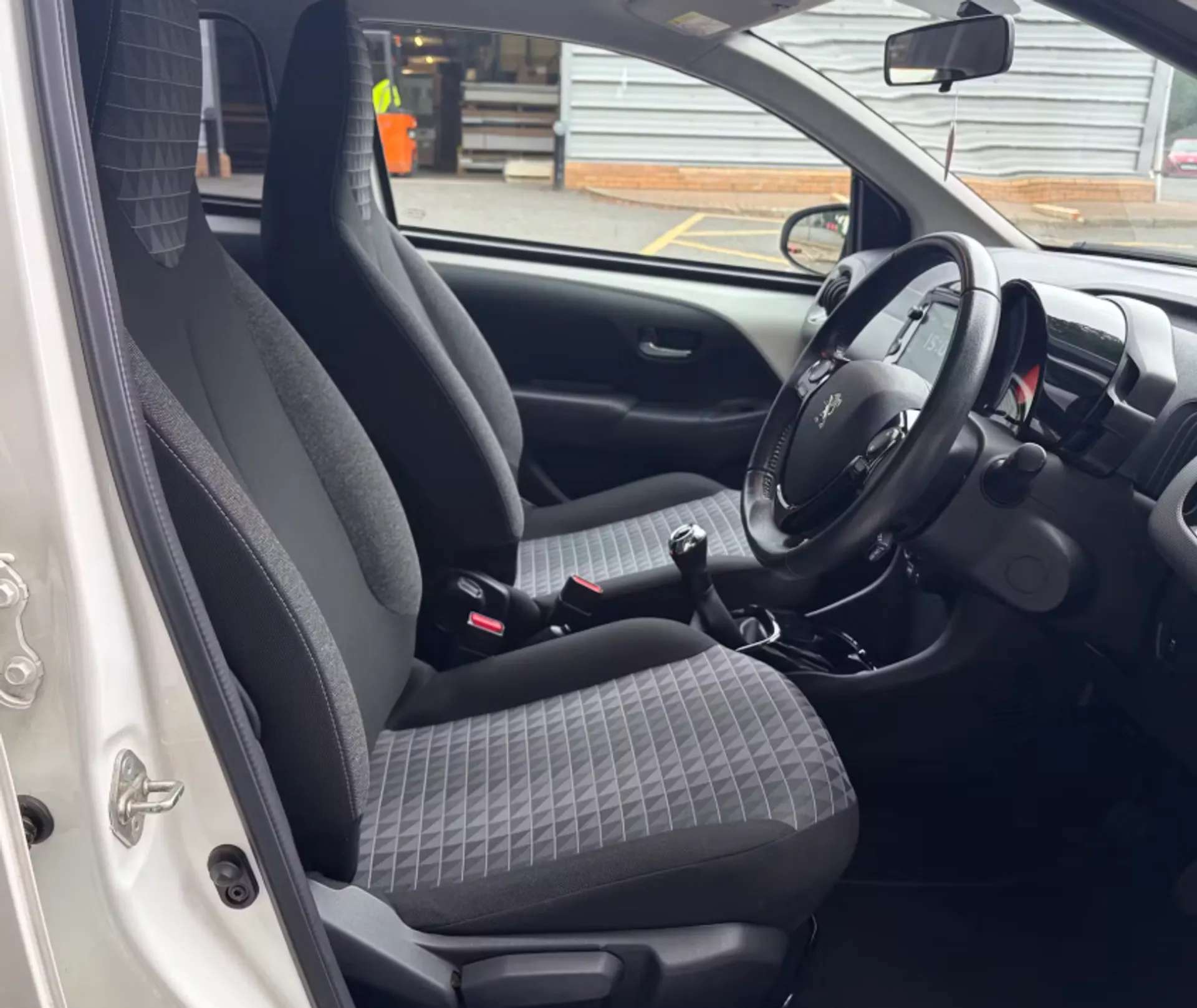 2021 PEUGEOT 108 2021 PEUGEOT 108