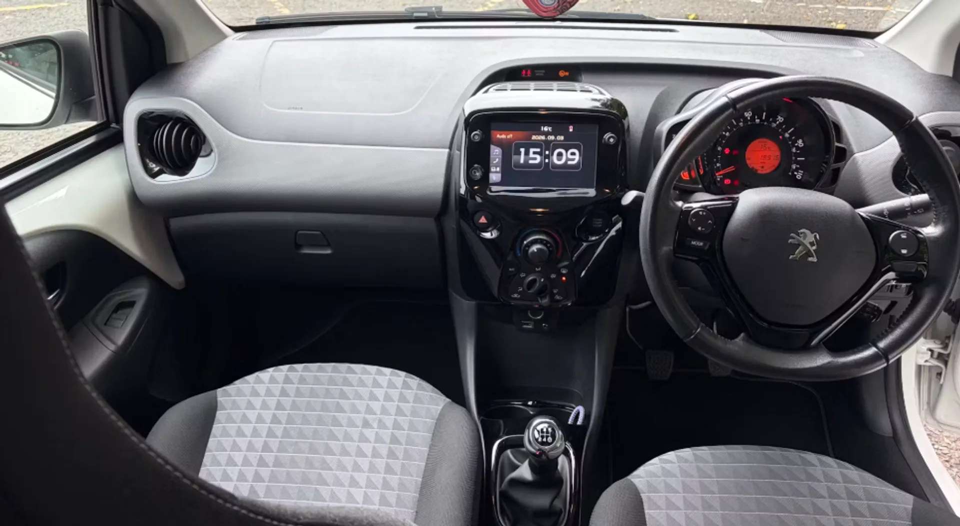 2021 PEUGEOT 108 2021 PEUGEOT 108