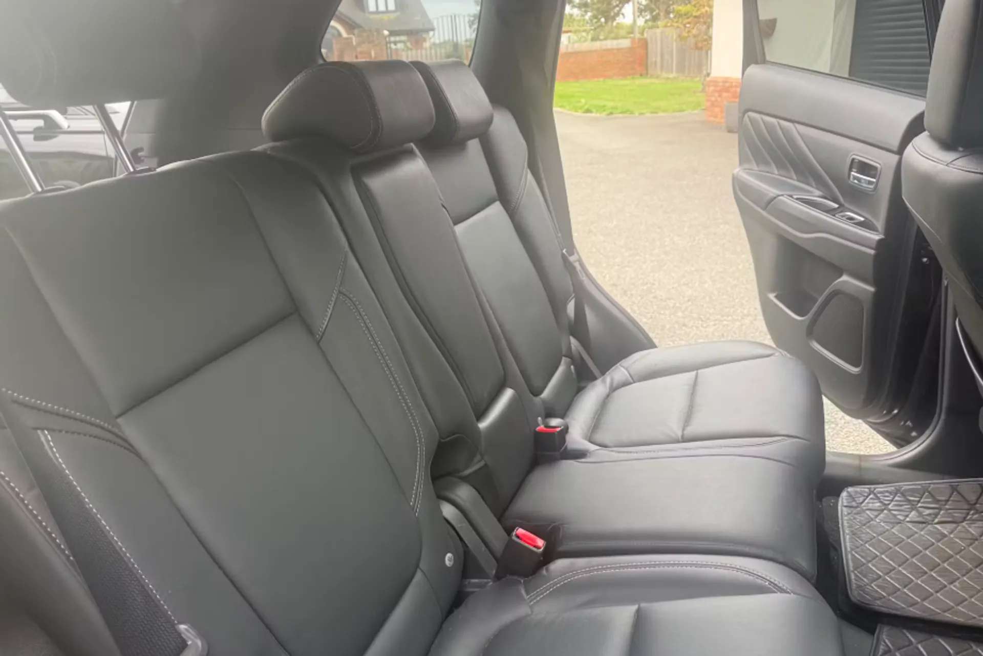 2021 MITSUBISHI OUTLANDER 2021 MITSUBISHI OUTLANDER