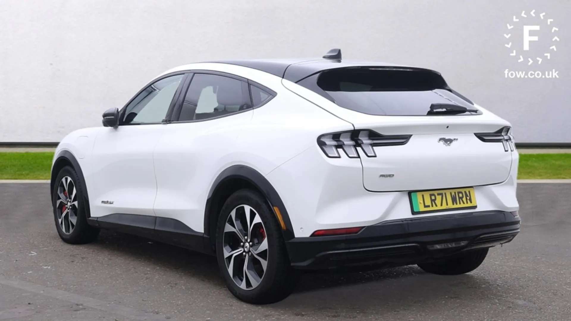 2021 FORD MUSTANG MACH-E 2021 FORD MUSTANG MACH-E