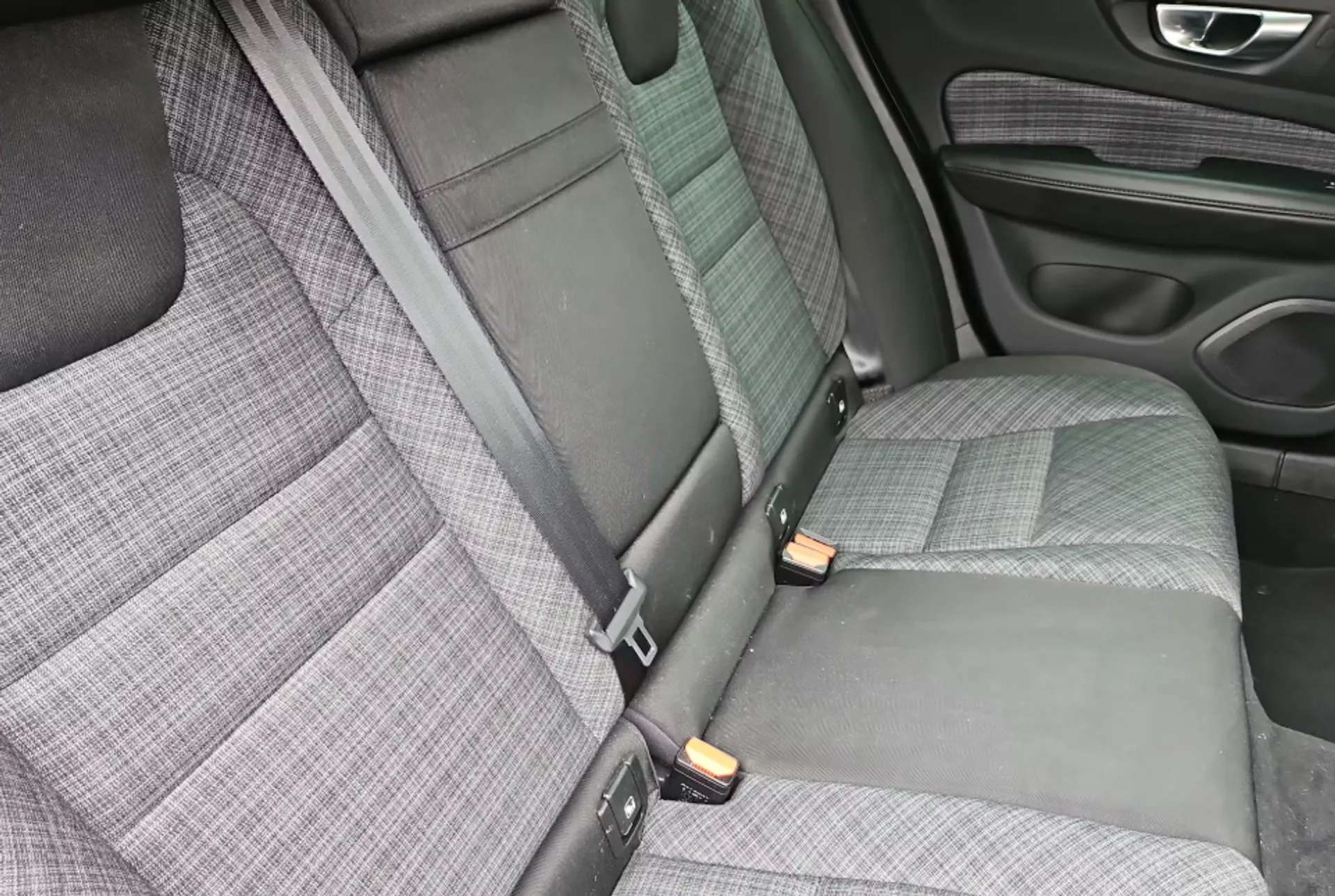 2023 VOLVO V60 2023 VOLVO V60