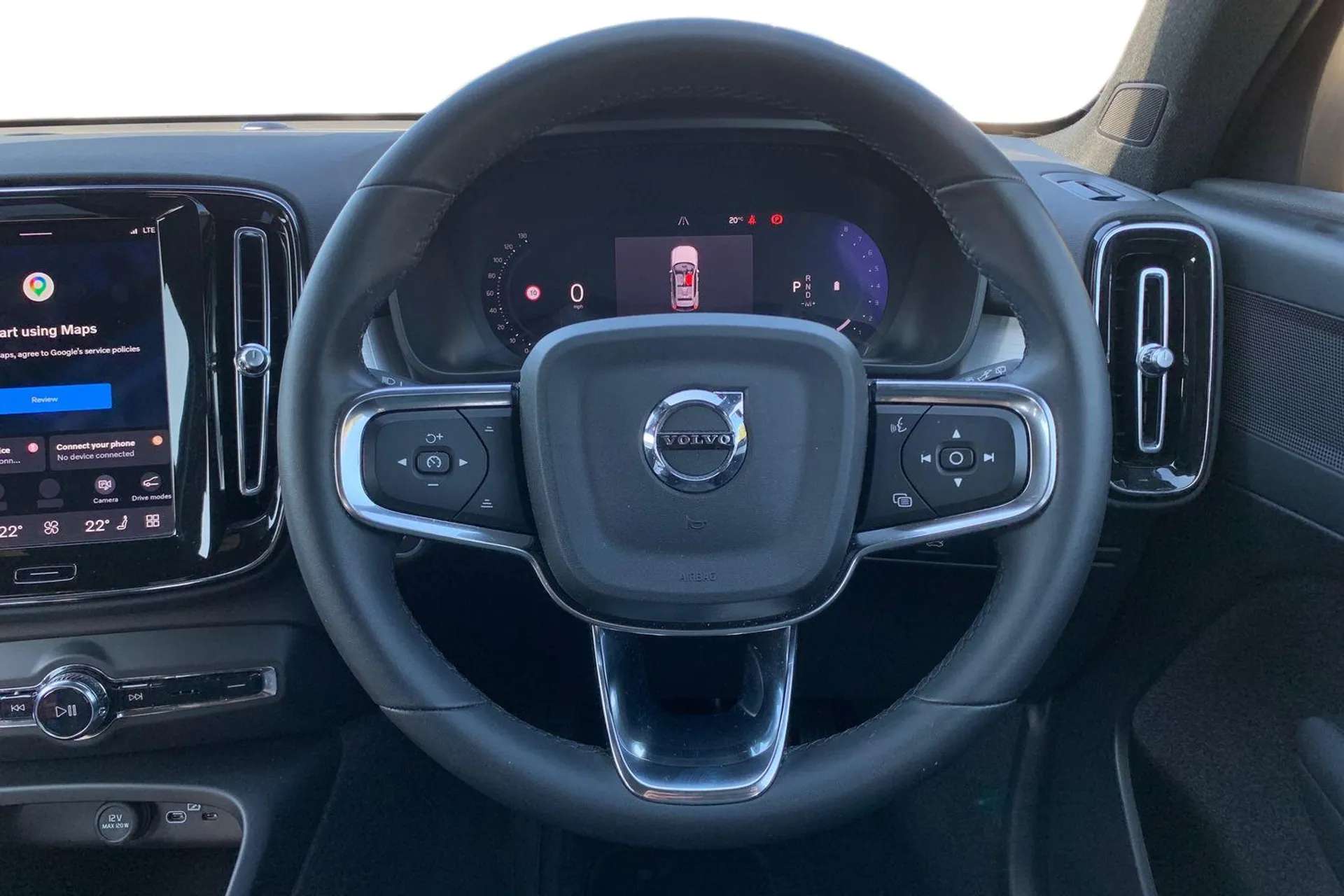 2023 VOLVO XC40 2023 VOLVO XC40