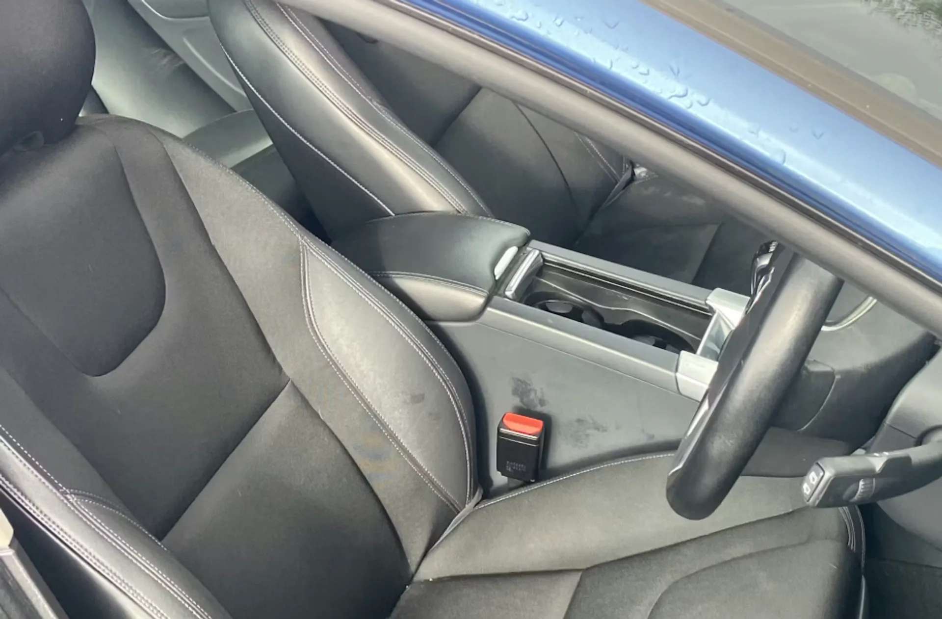 2016 VOLVO V60 2016 VOLVO V60