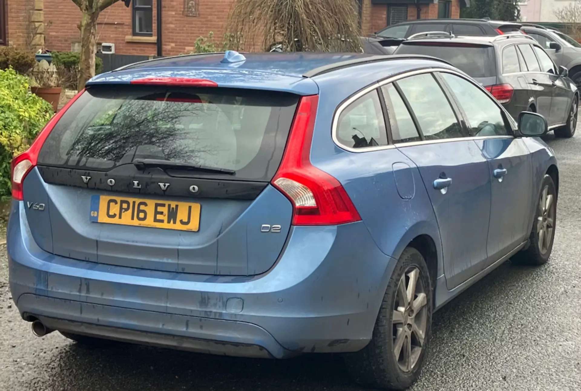 2016 VOLVO V60 2016 VOLVO V60