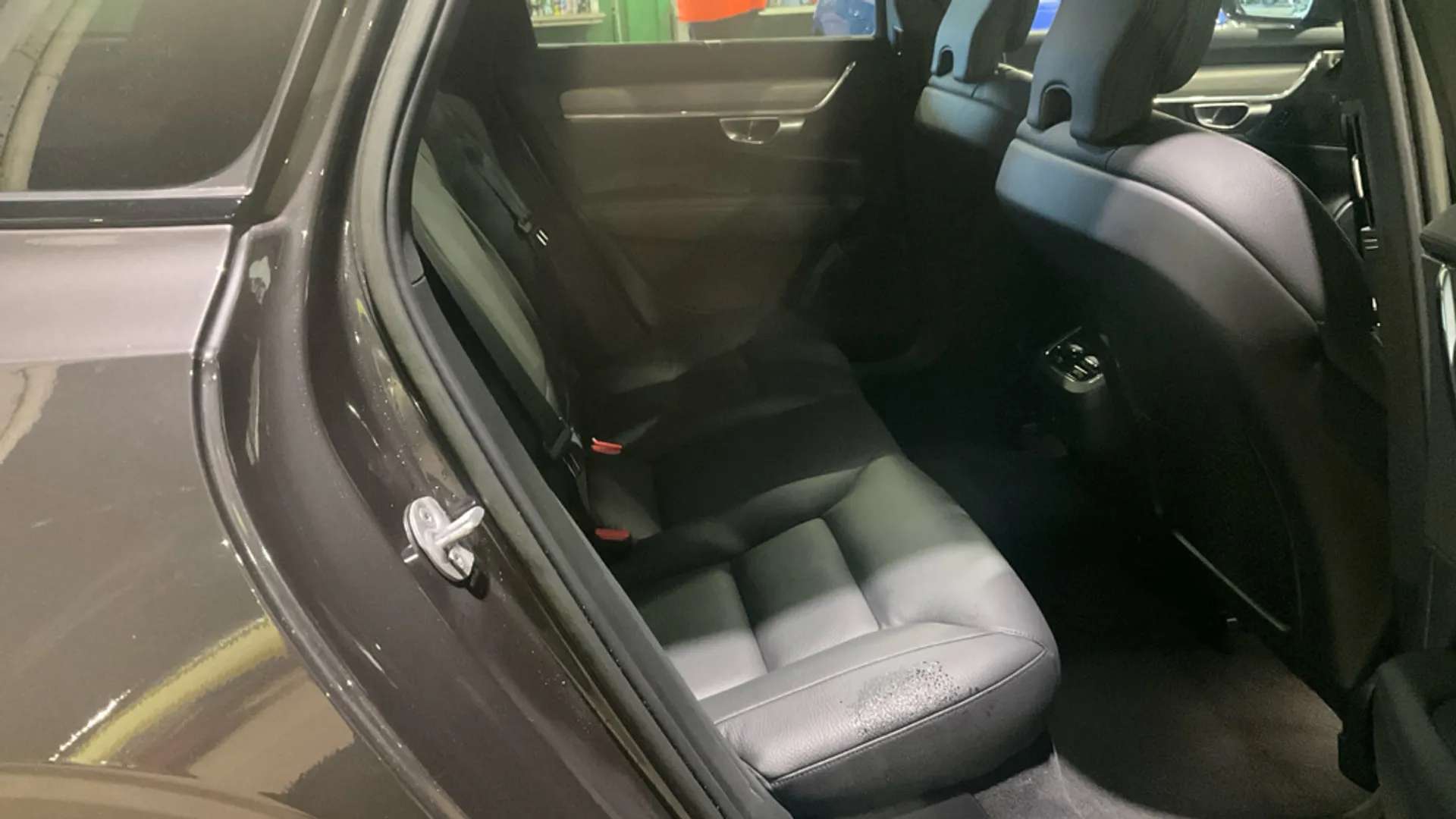 2023 VOLVO V90 2023 VOLVO V90