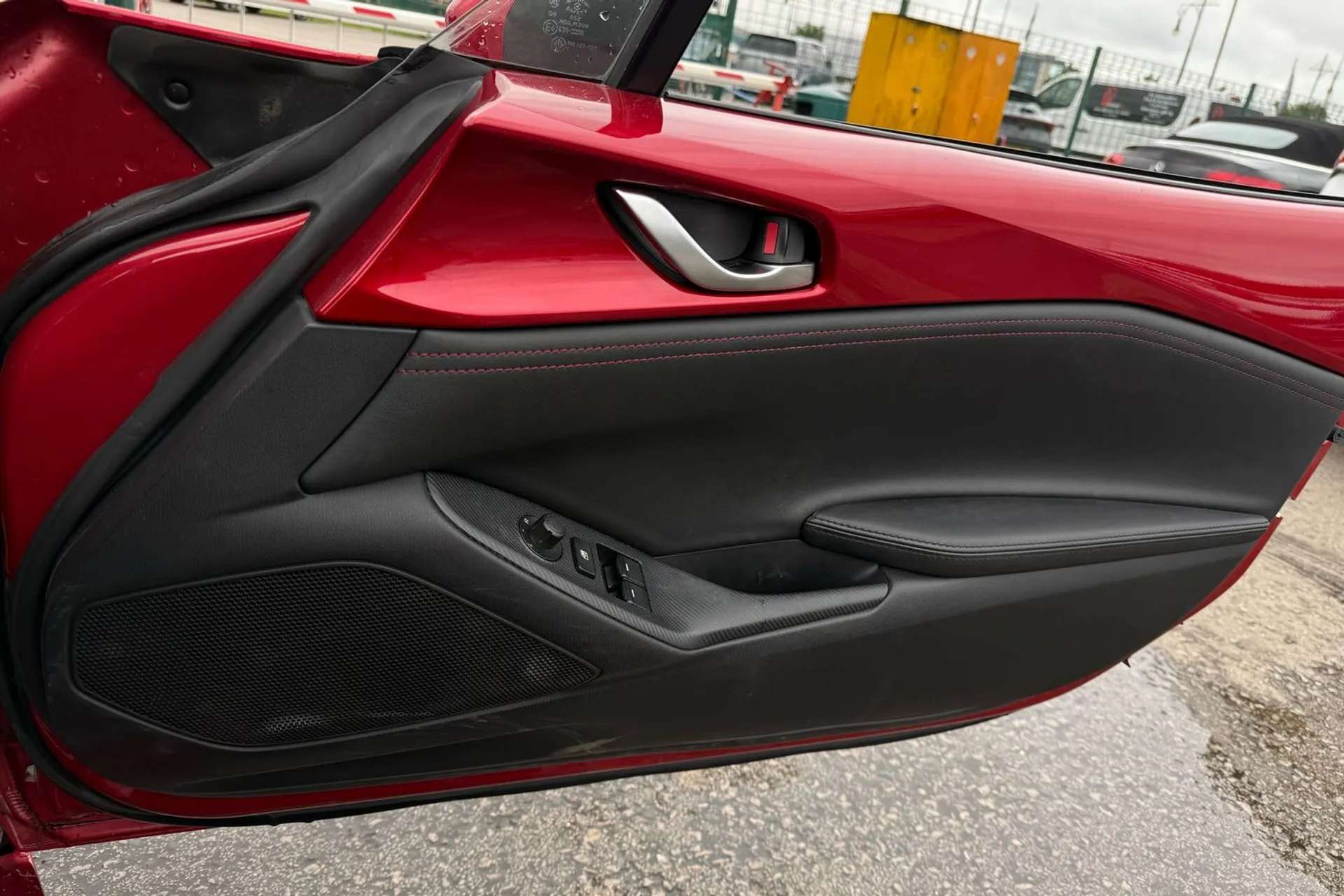 2016 MAZDA MX-5 2016 MAZDA MX-5