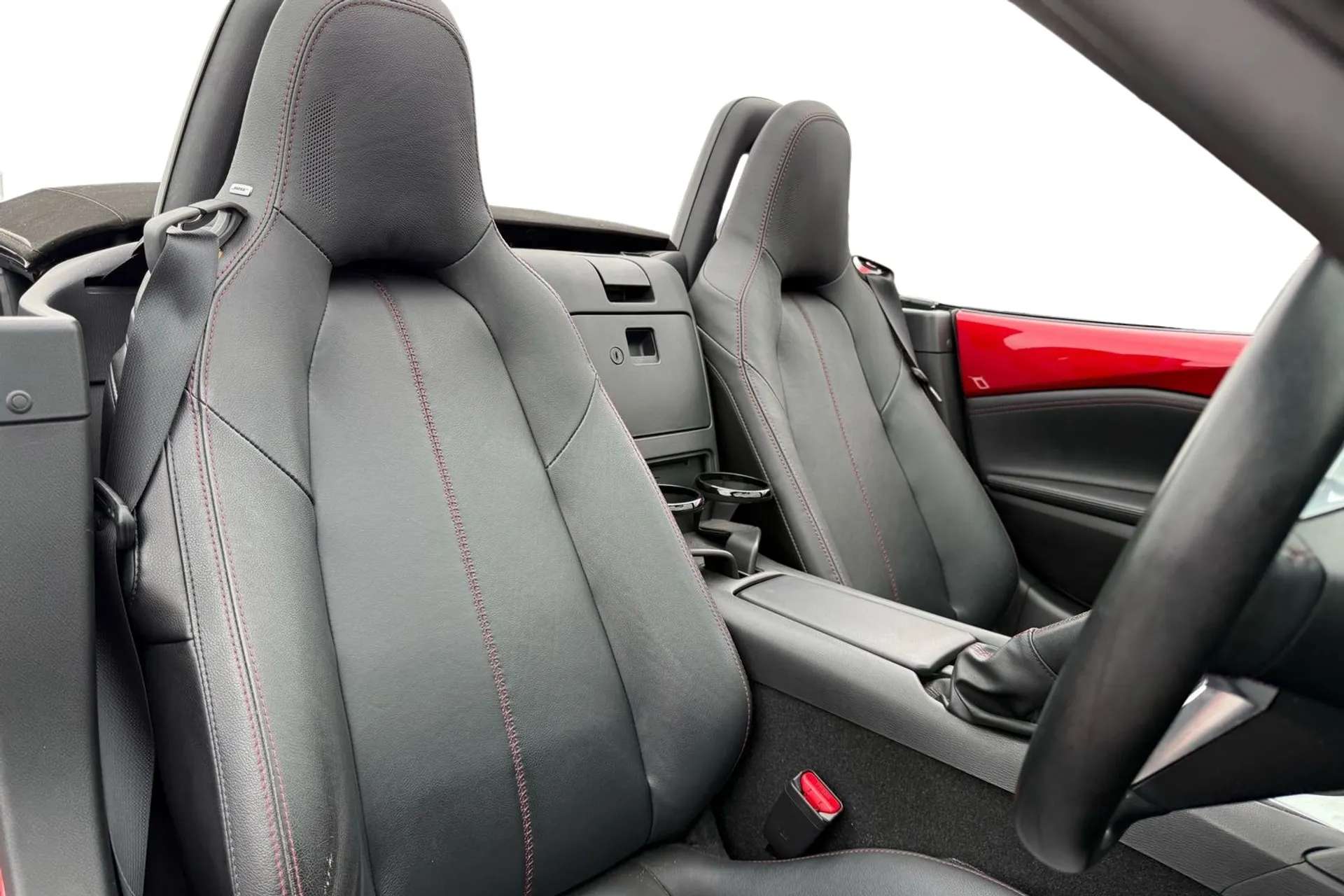 2016 MAZDA MX-5 2016 MAZDA MX-5