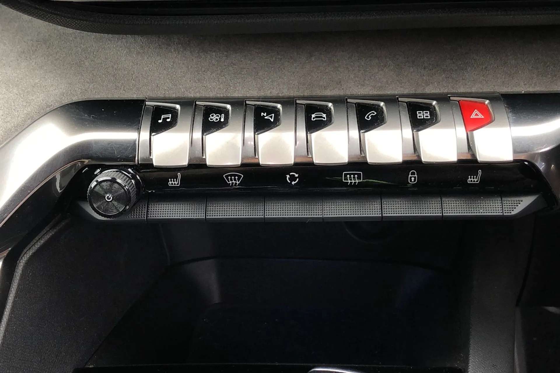 2021 PEUGEOT 5008 2021 PEUGEOT 5008