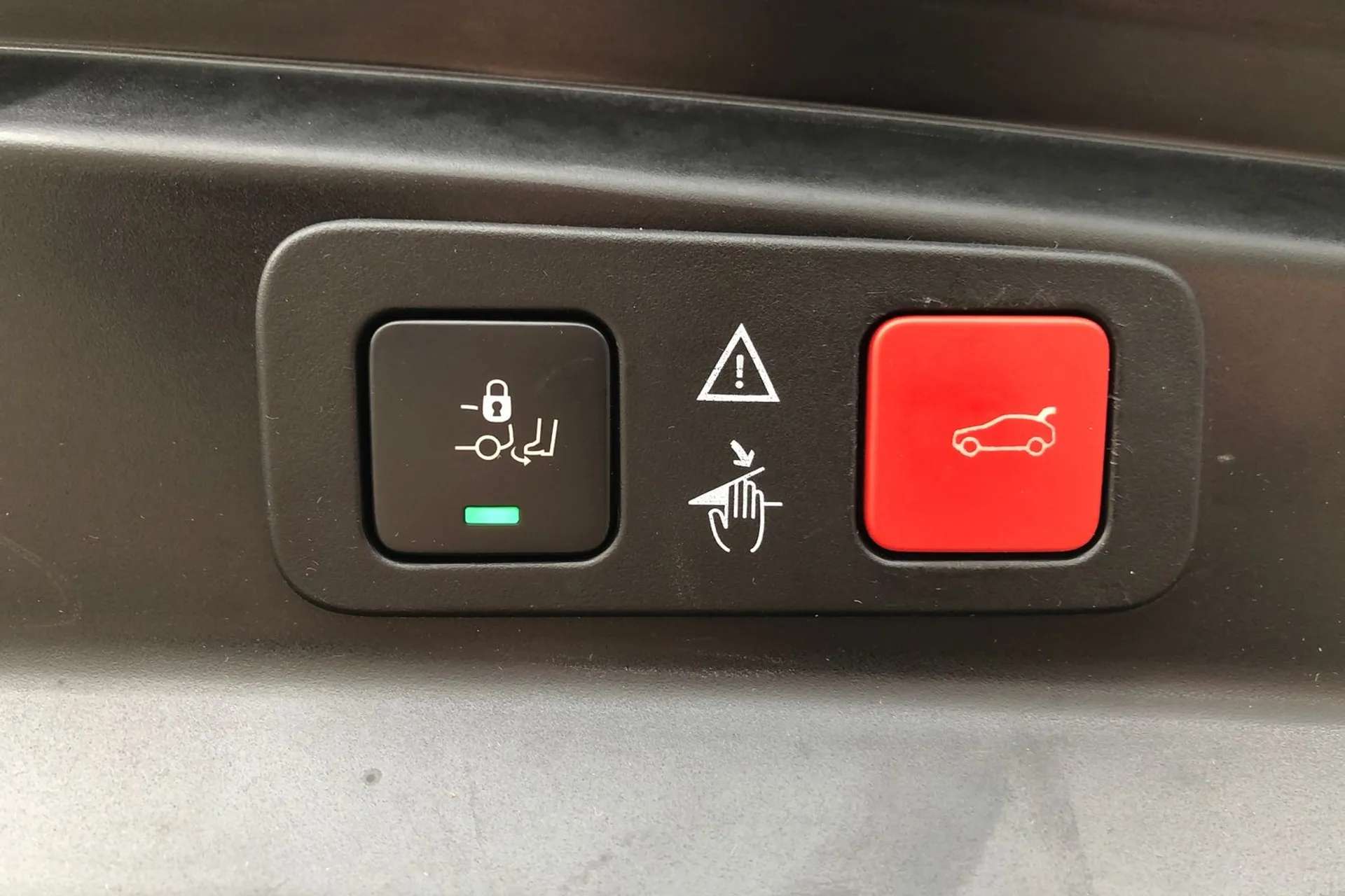 2021 PEUGEOT 5008 2021 PEUGEOT 5008