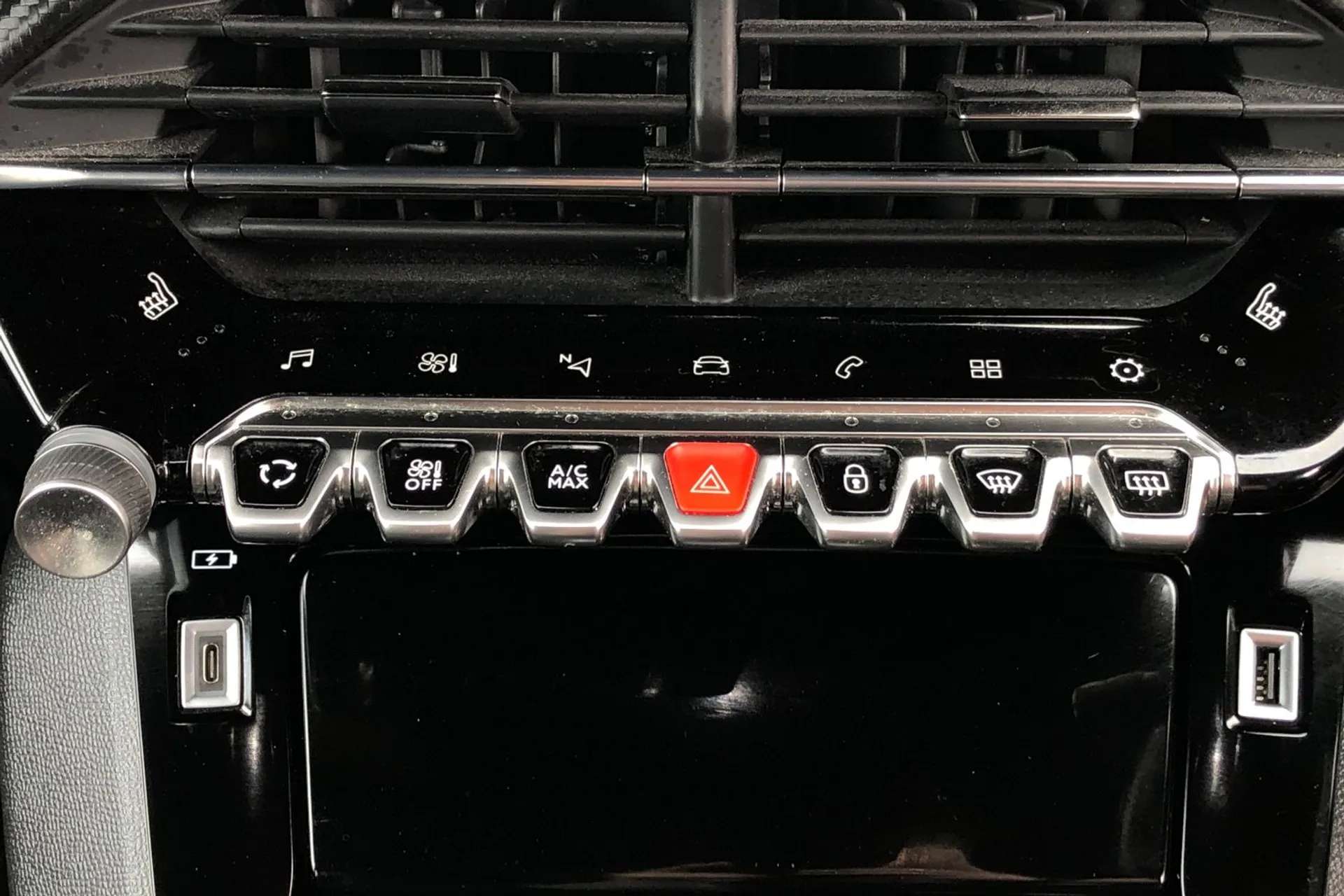 2020 PEUGEOT 2008 2020 PEUGEOT 2008