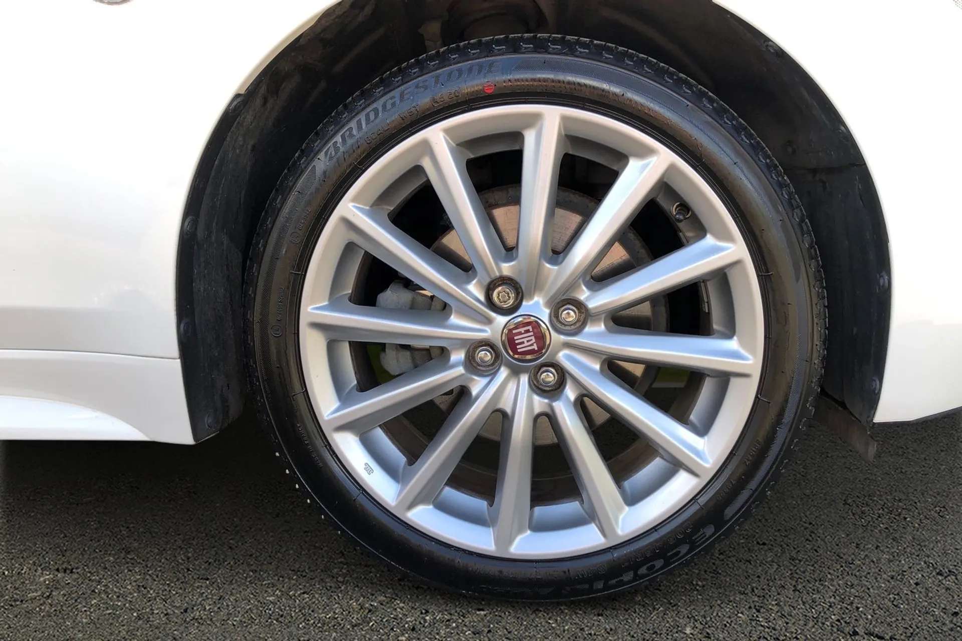 2017 FIAT 124 SPIDER 2017 FIAT 124 SPIDER