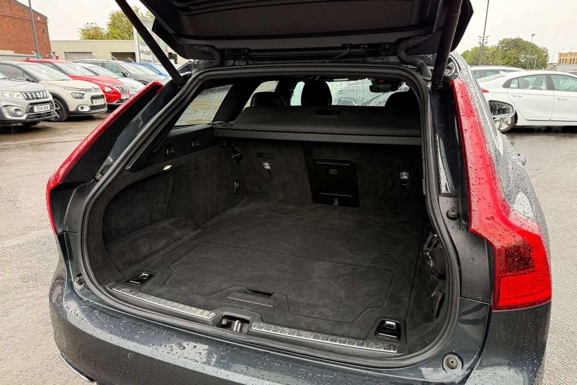 2019 VOLVO V90 2019 VOLVO V90