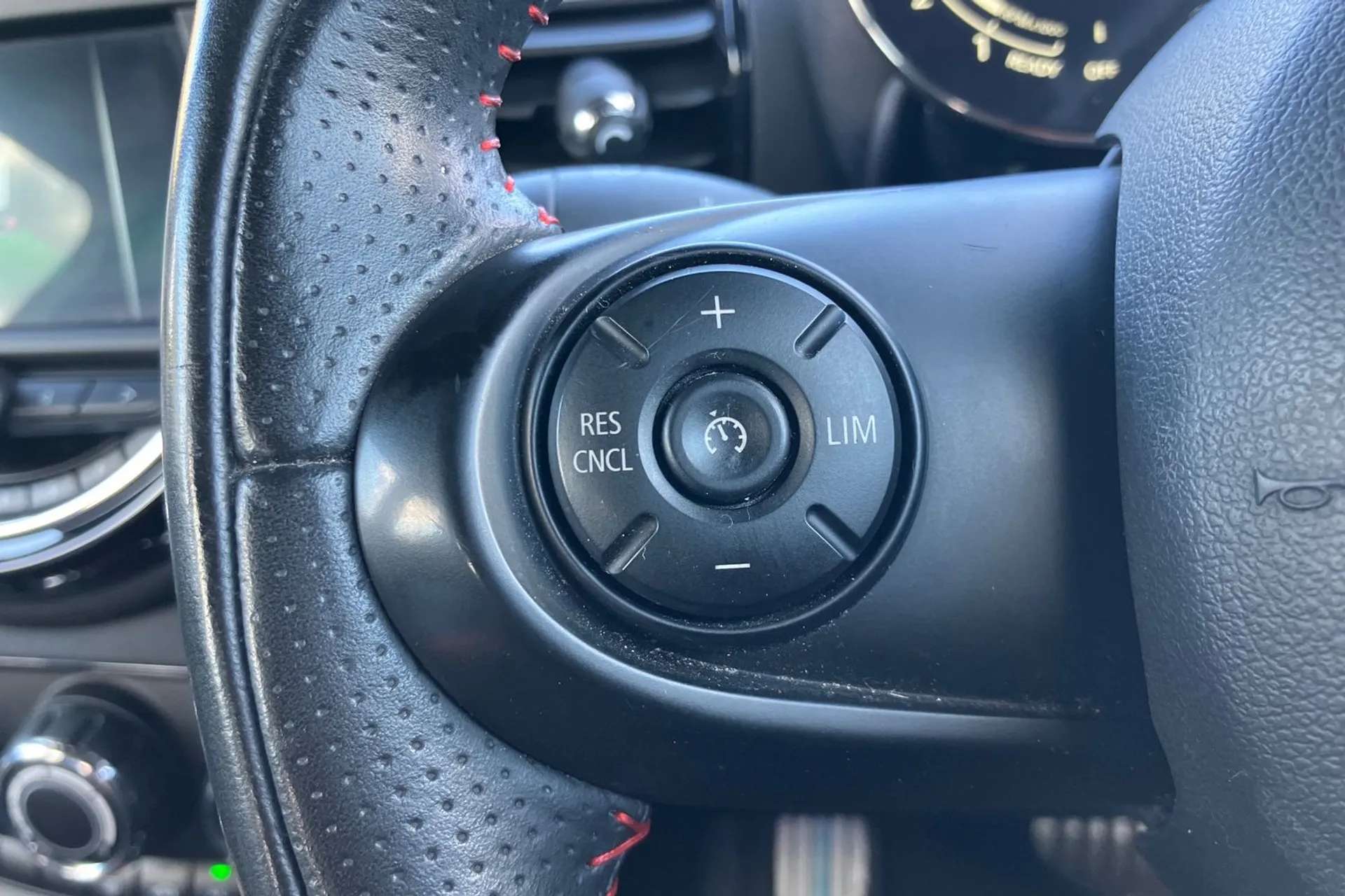 2020 MINI CLUBMAN 2020 MINI CLUBMAN