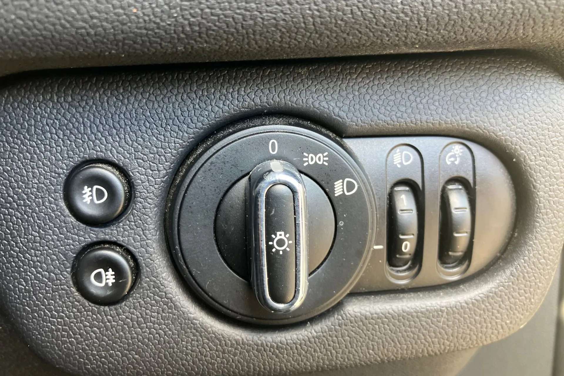 2020 MINI CLUBMAN 2020 MINI CLUBMAN