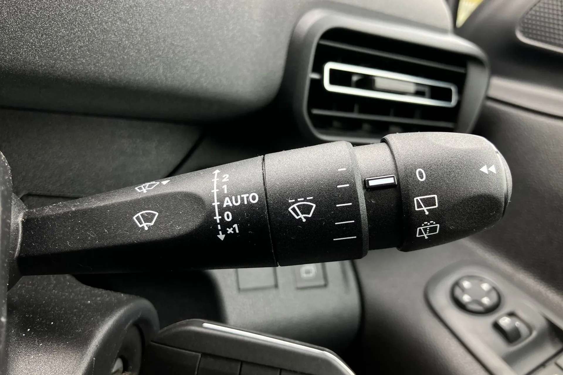 2025 PEUGEOT RIFTER 2025 PEUGEOT RIFTER