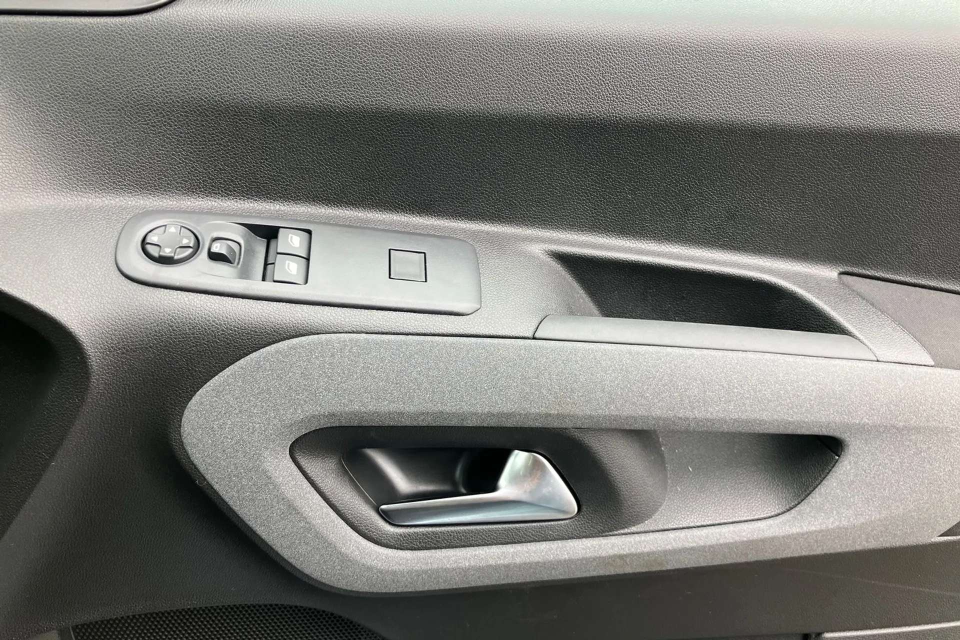 2025 PEUGEOT RIFTER 2025 PEUGEOT RIFTER