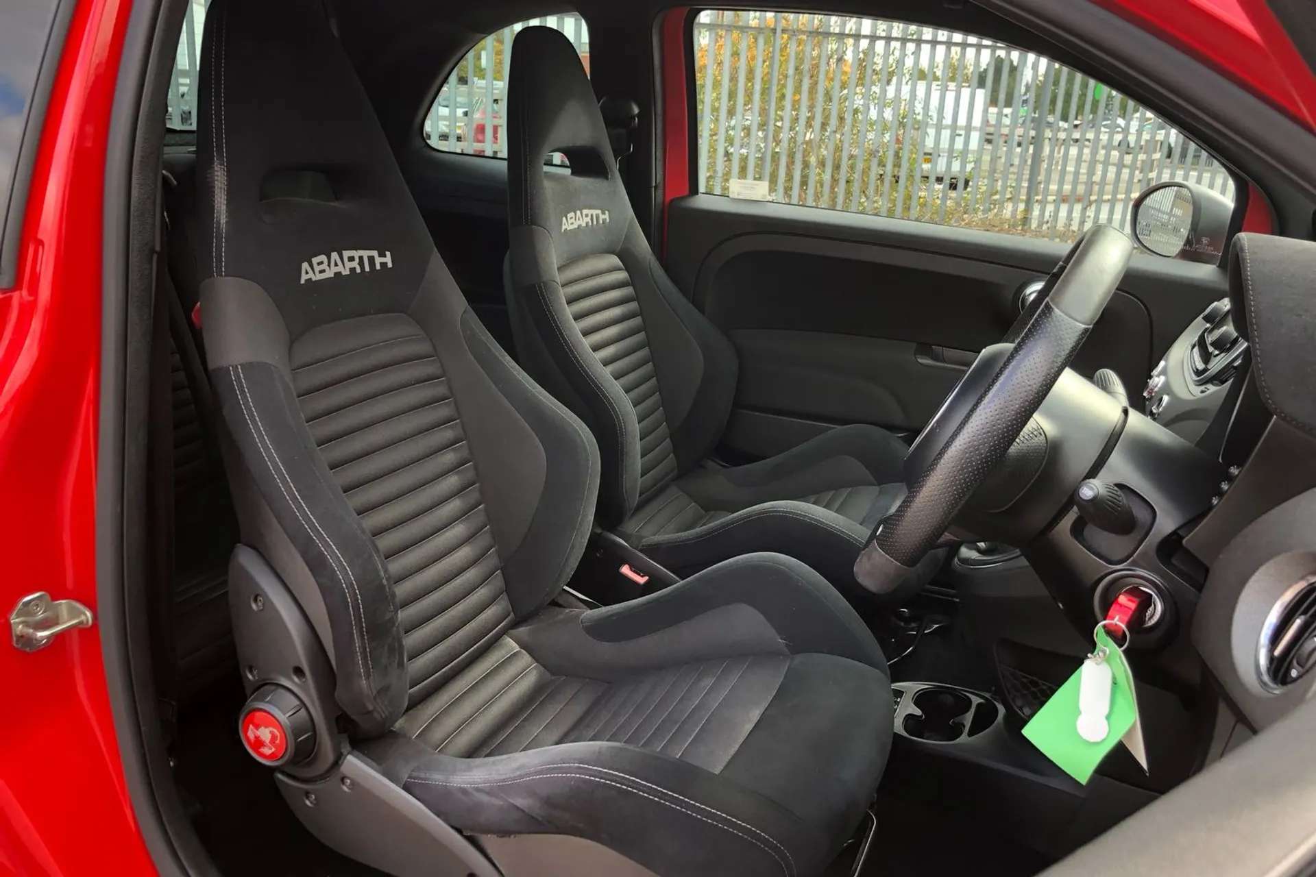 2018 ABARTH 595 2018 ABARTH 595
