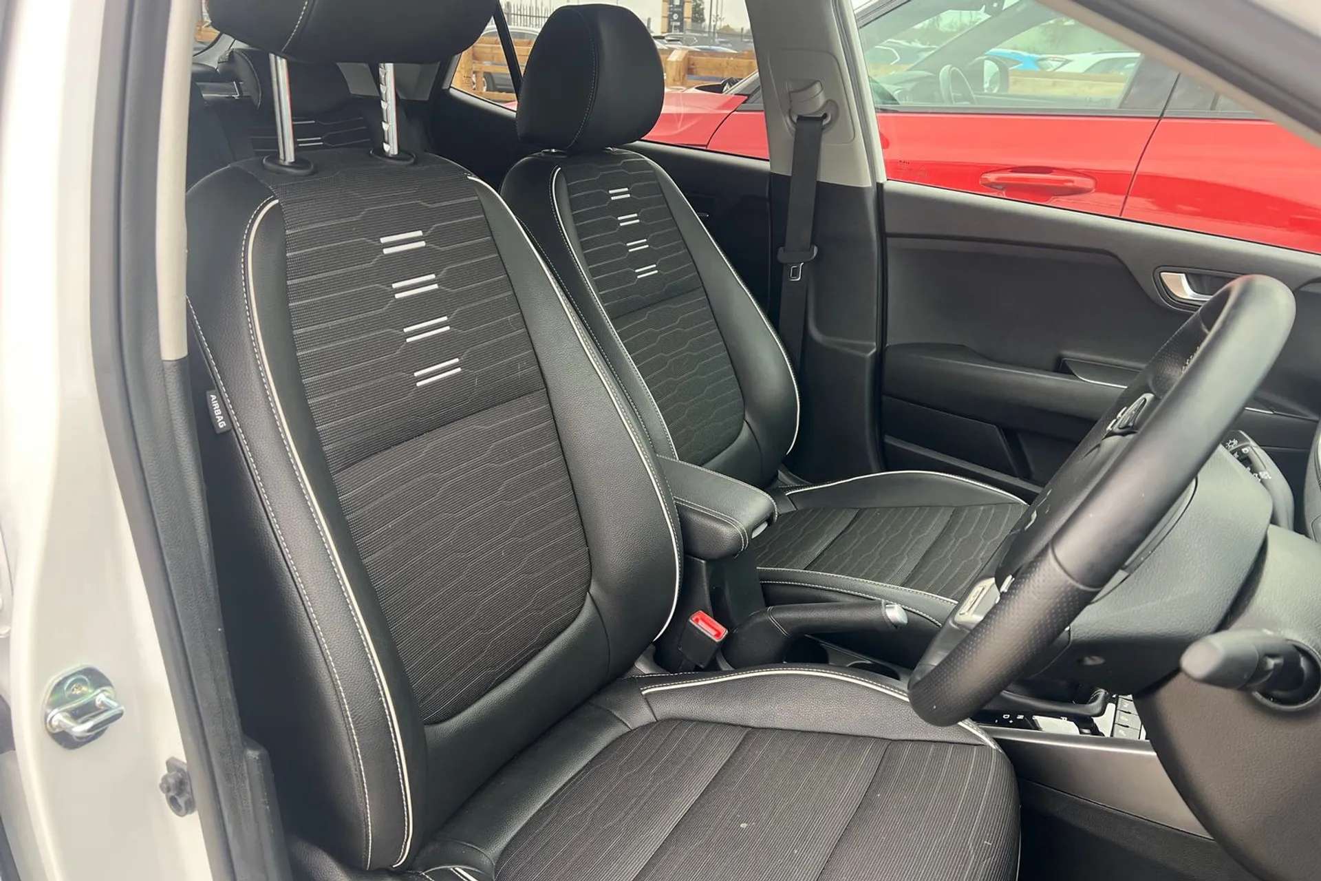 2024 KIA STONIC 2024 KIA STONIC