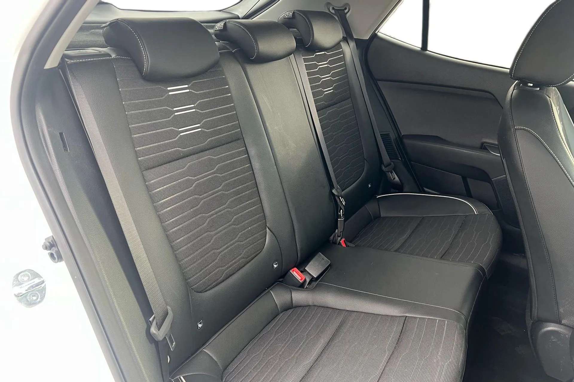 2024 KIA STONIC 2024 KIA STONIC