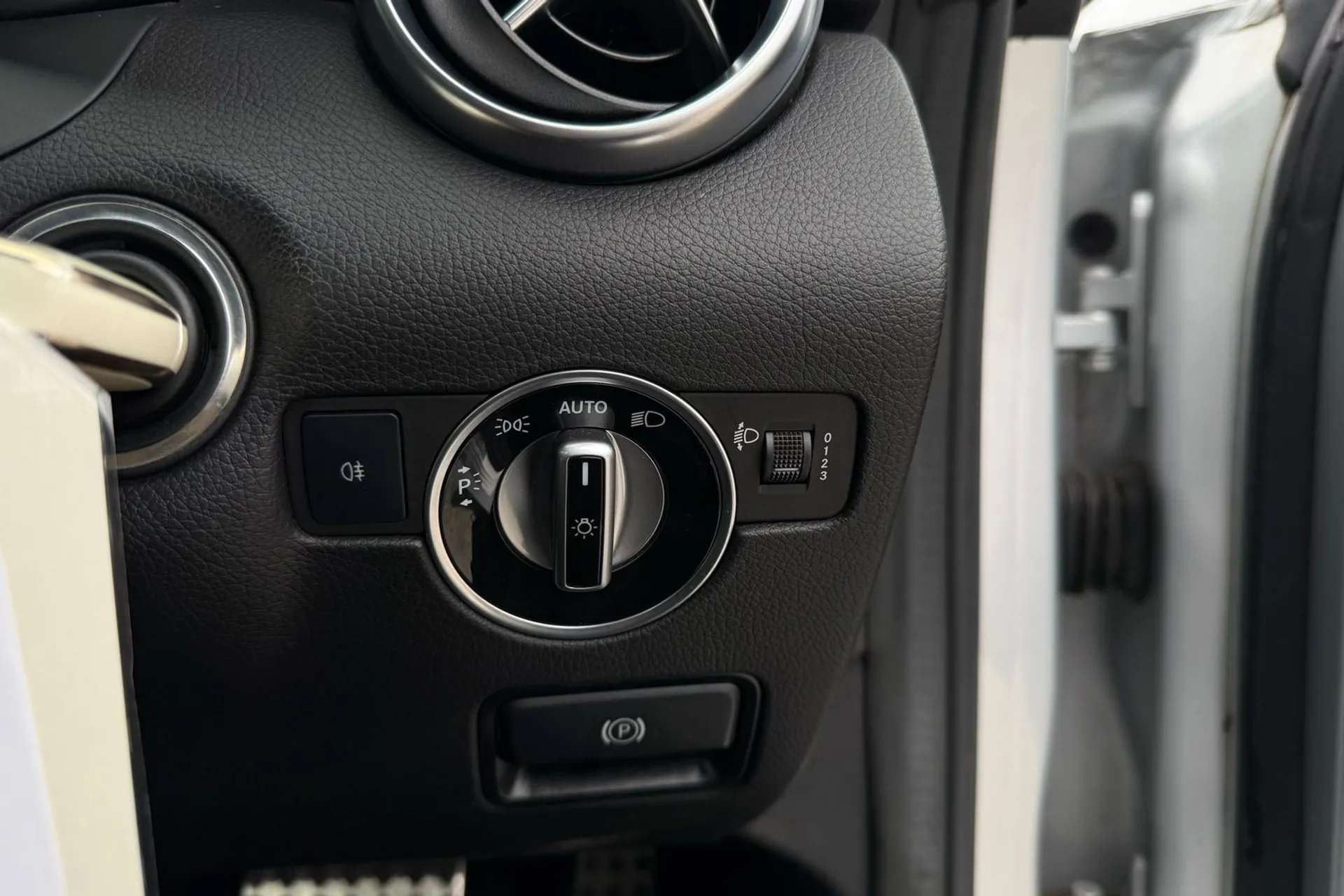 2019 MERCEDES-BENZ SLC 2019 MERCEDES-BENZ SLC