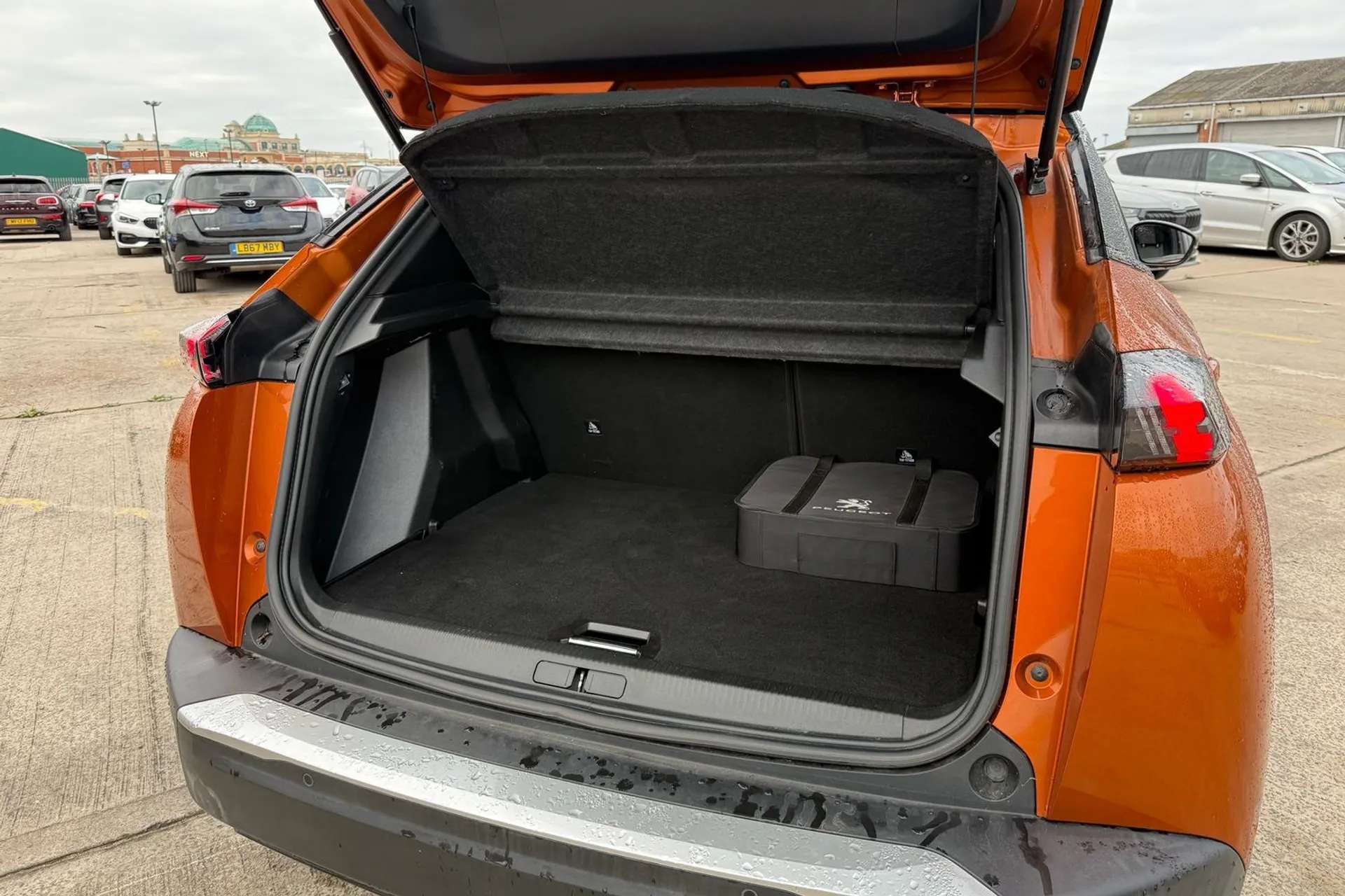 2022 PEUGEOT 2008 2022 PEUGEOT 2008