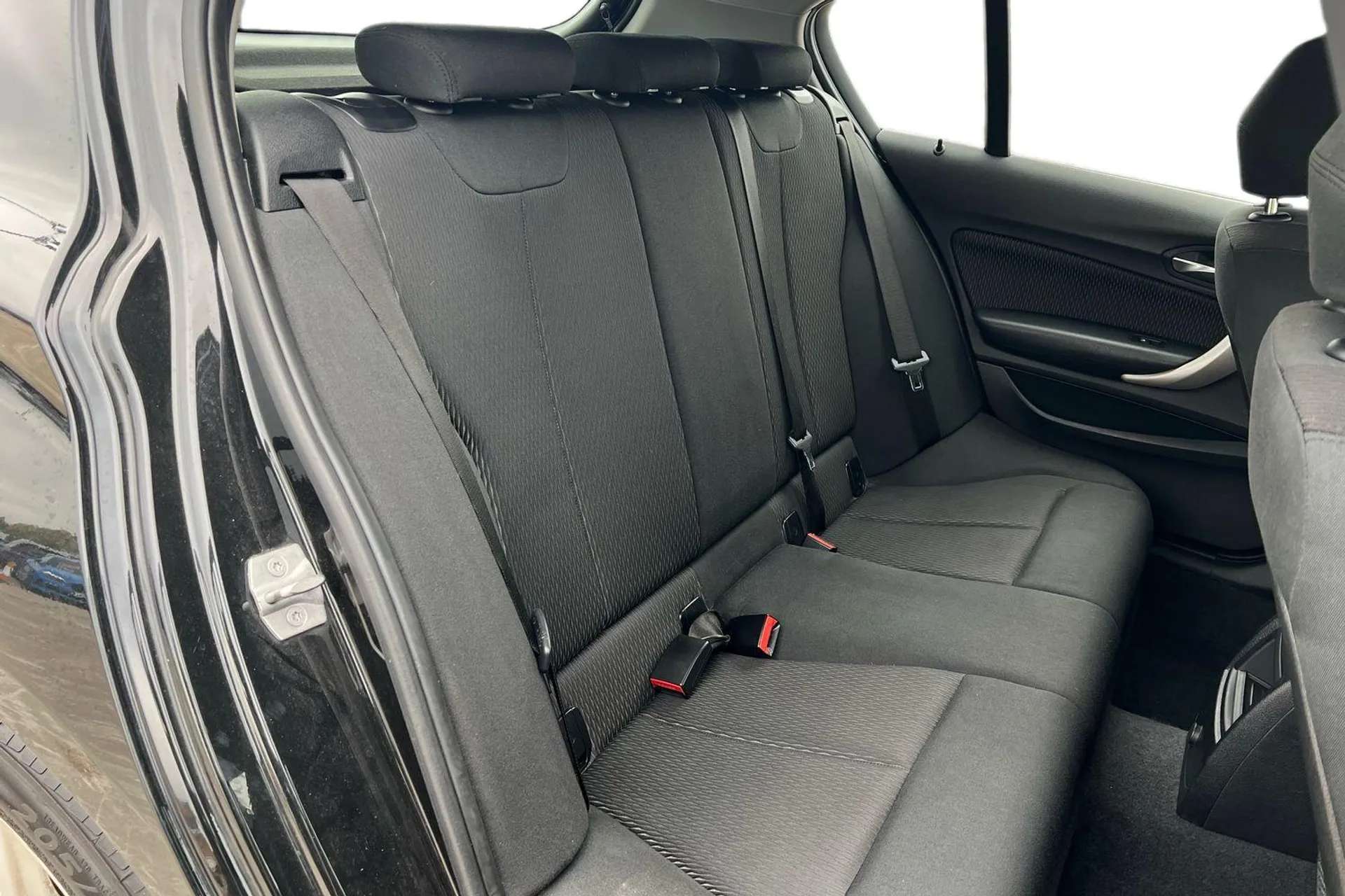 2019 BMW 1 SERIES 2019 BMW 1 SERIES