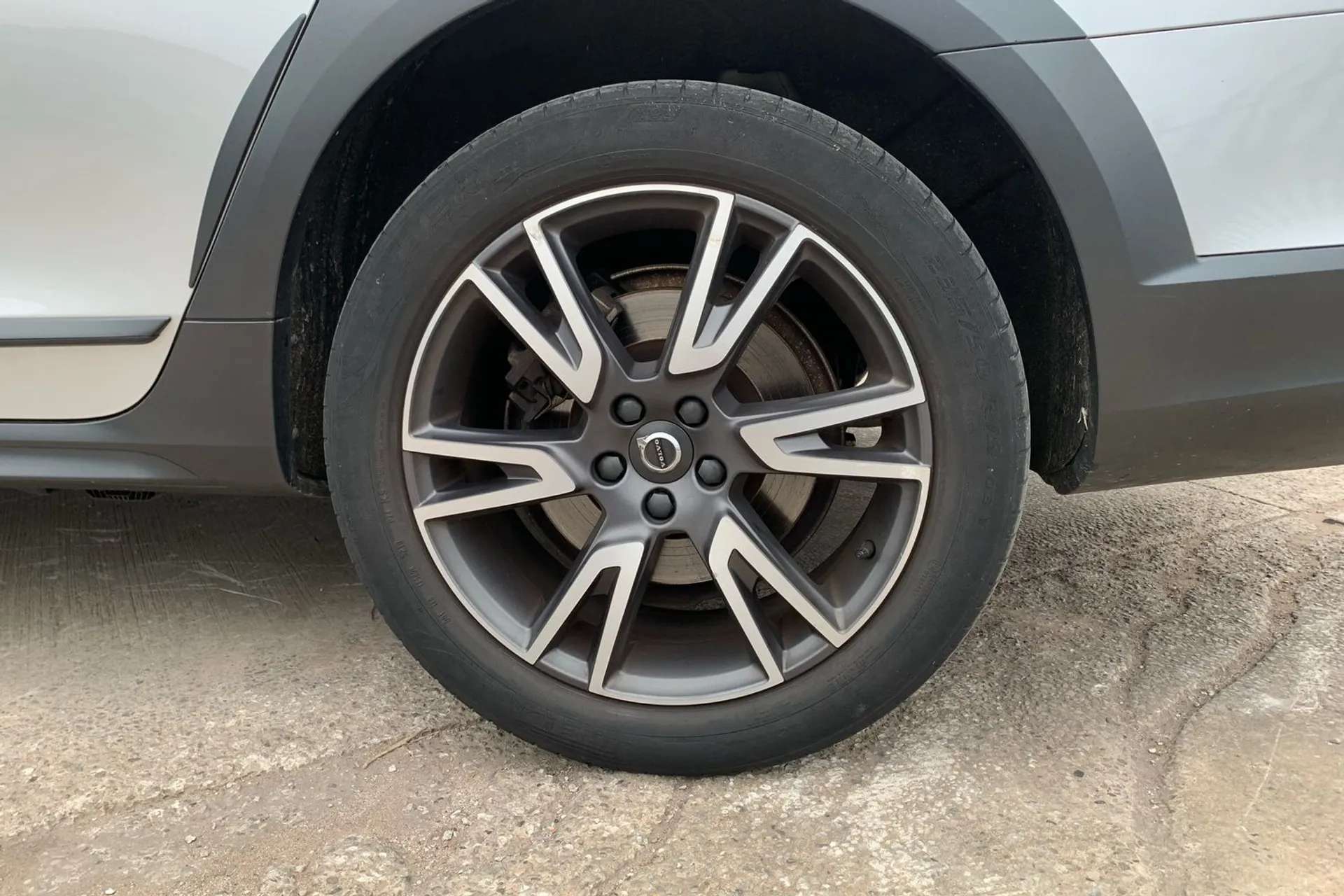 2020 VOLVO V90 2020 VOLVO V90