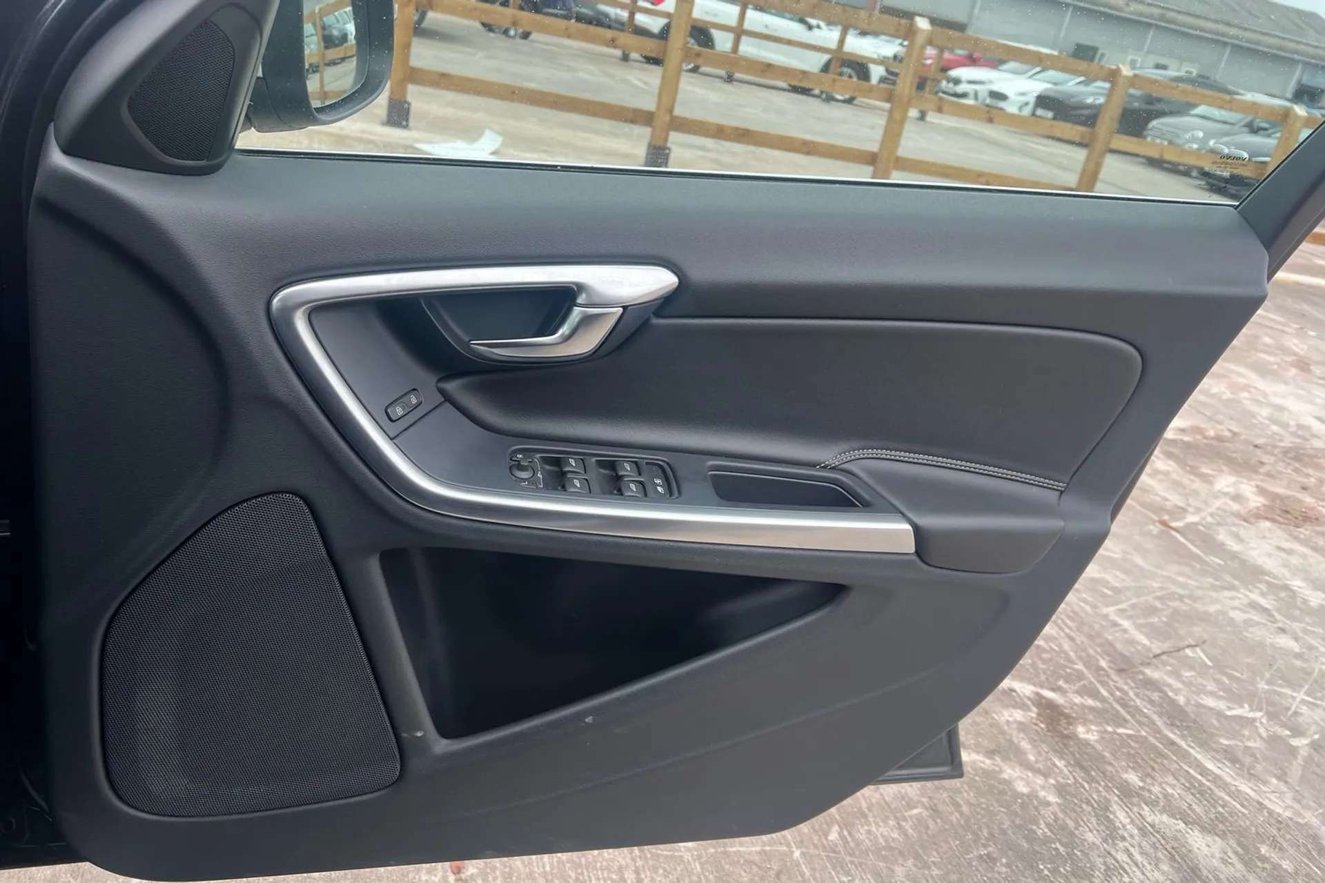 2018 VOLVO V60 2018 VOLVO V60