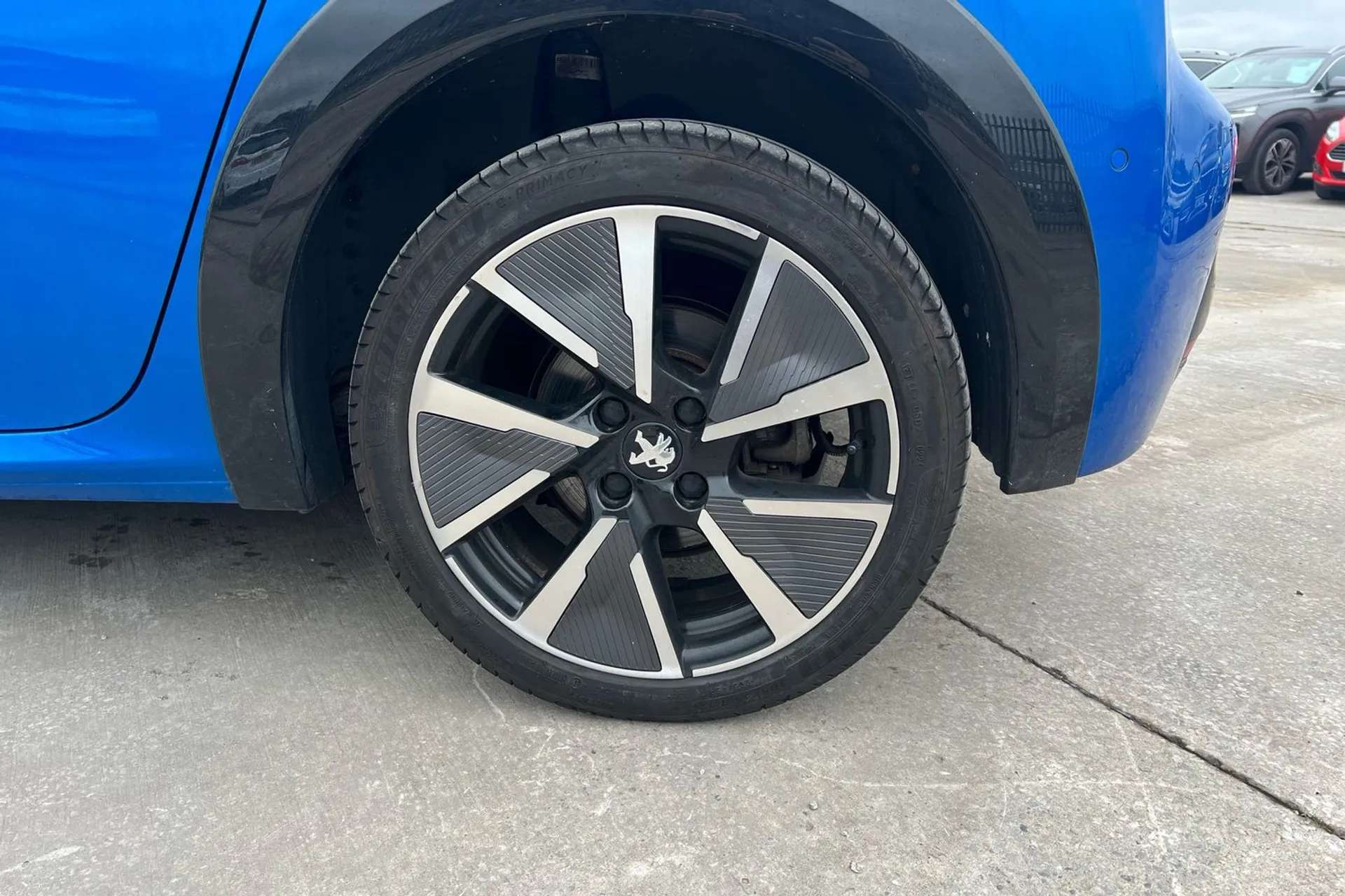 2021 PEUGEOT 208 2021 PEUGEOT 208