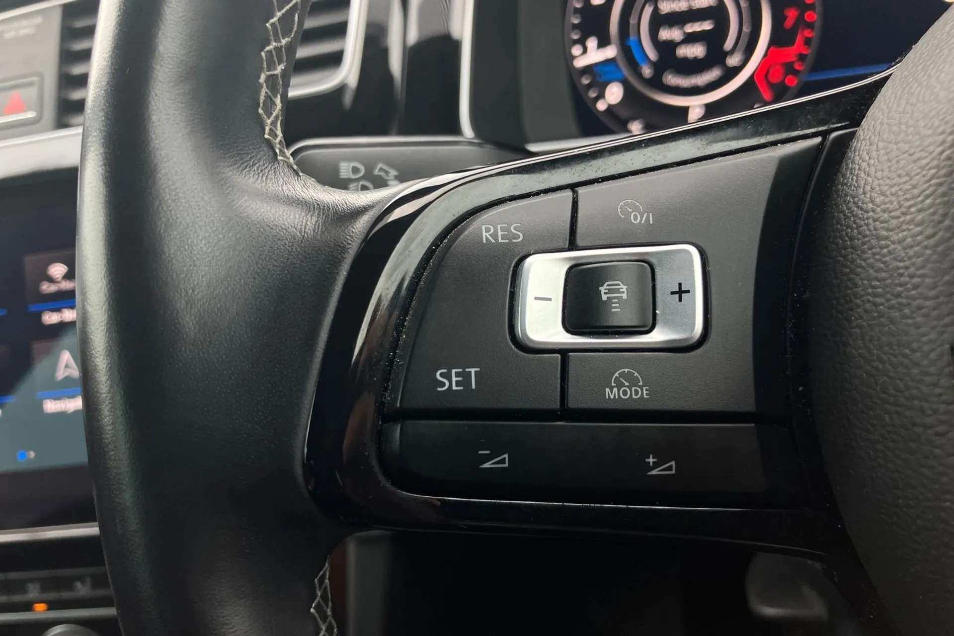 2018 VOLKSWAGEN GOLF 2018 VOLKSWAGEN GOLF