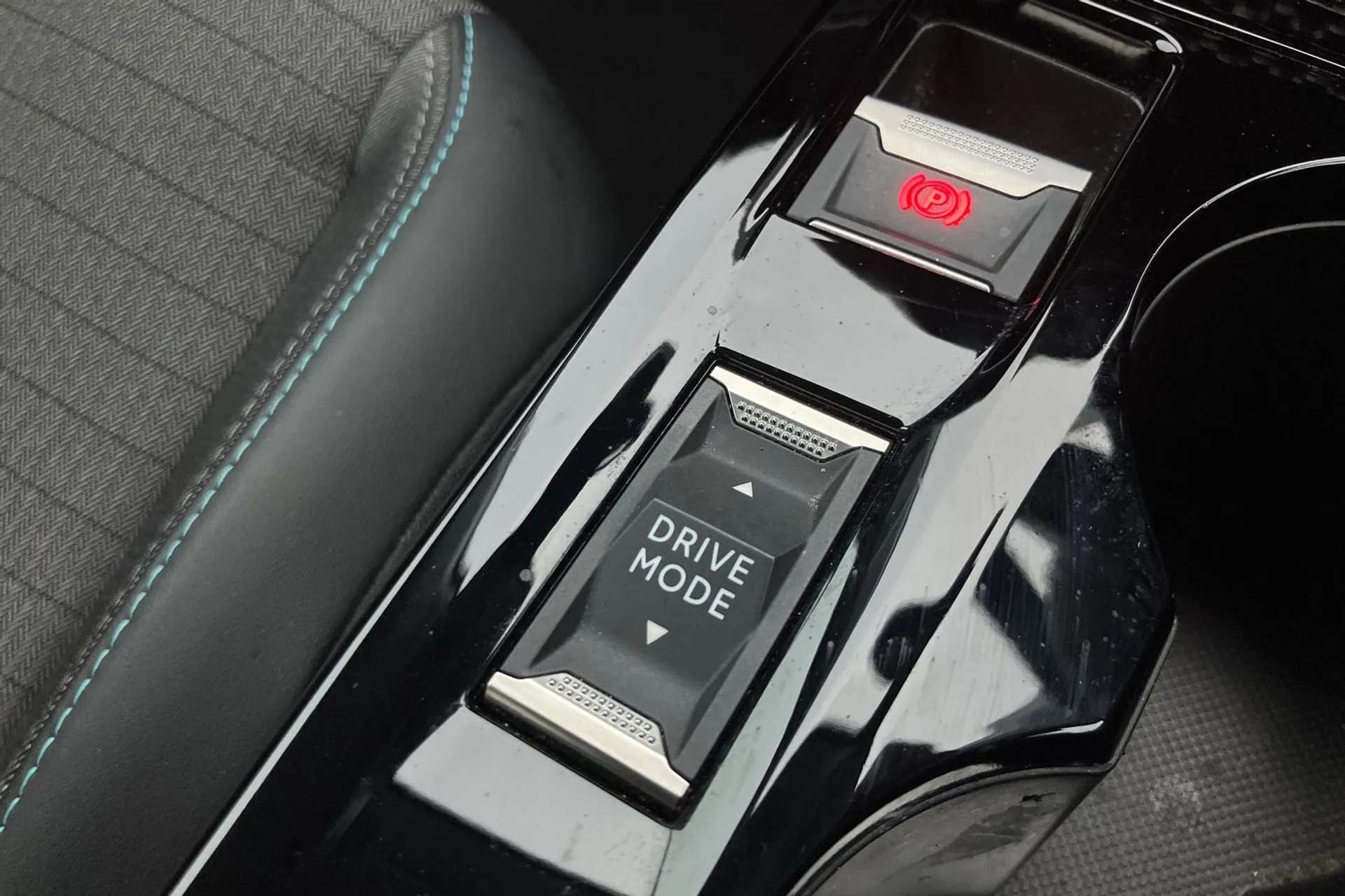 2022 PEUGEOT 208 2022 PEUGEOT 208