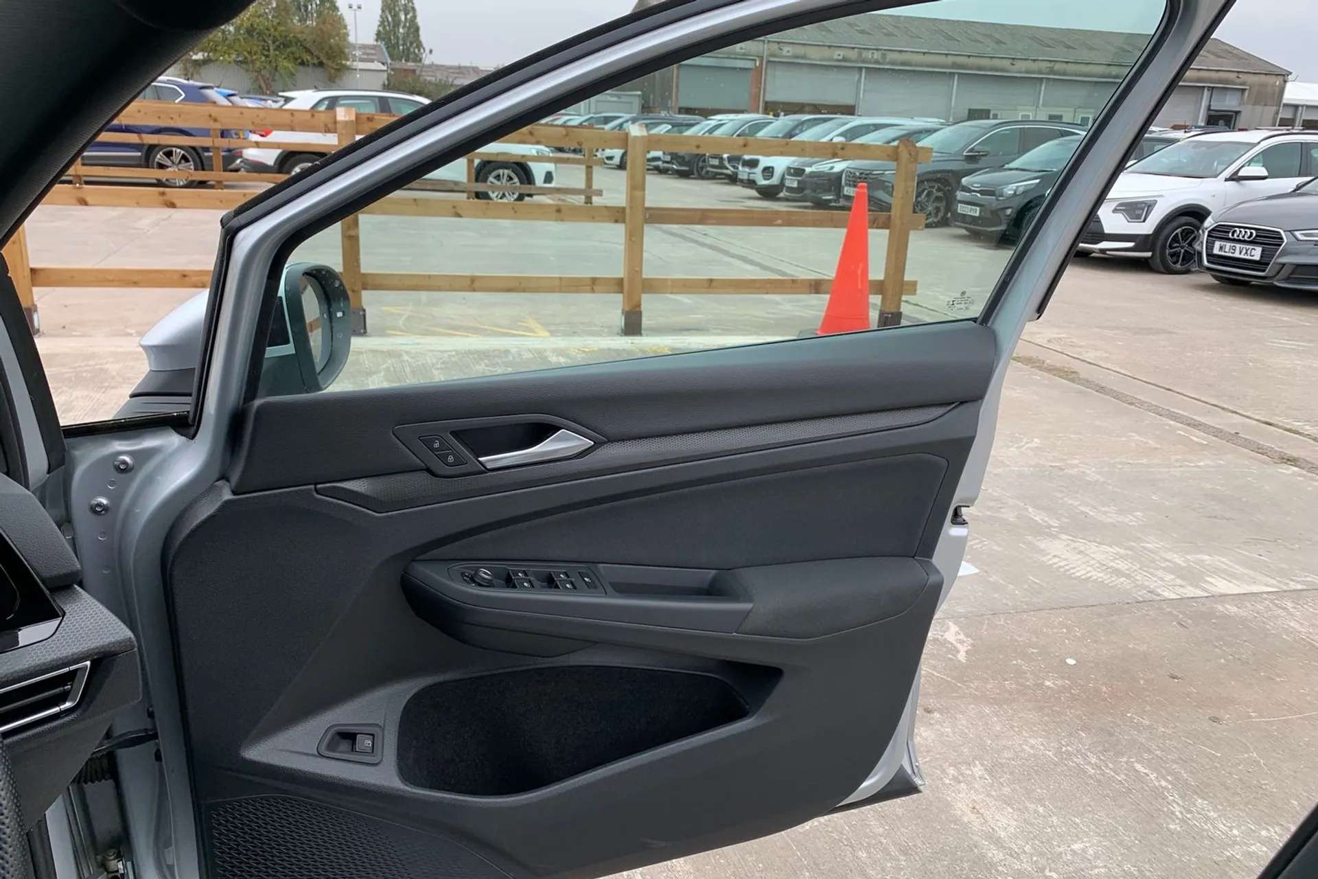 2020 VOLKSWAGEN GOLF 2020 VOLKSWAGEN GOLF