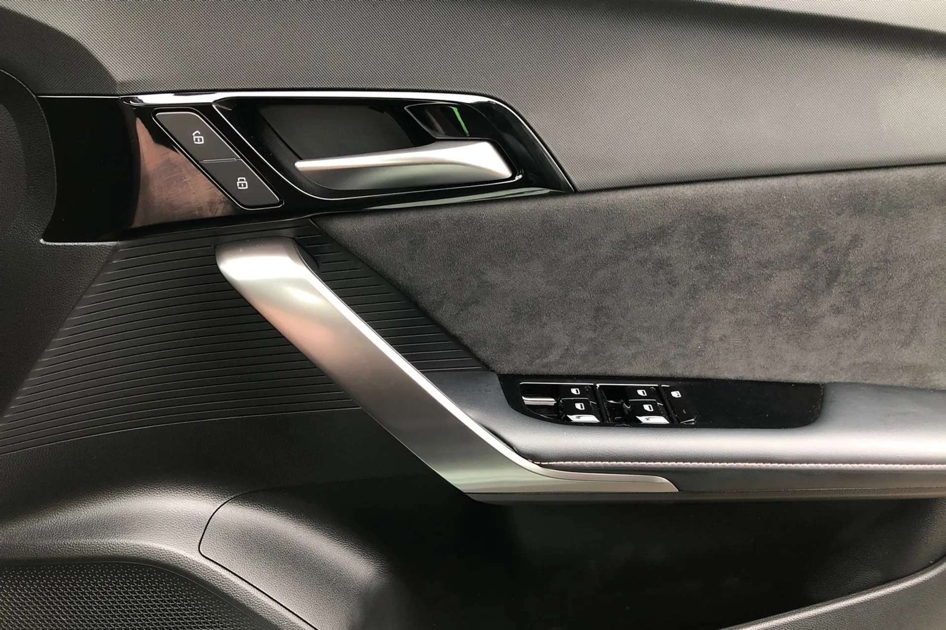 2024 MG MOTOR UK MG4 2024 MG MOTOR UK MG4