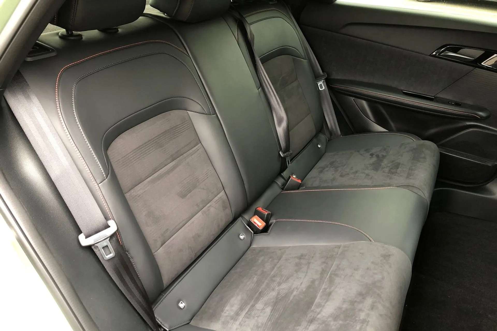 2024 MG MOTOR UK MG4 2024 MG MOTOR UK MG4