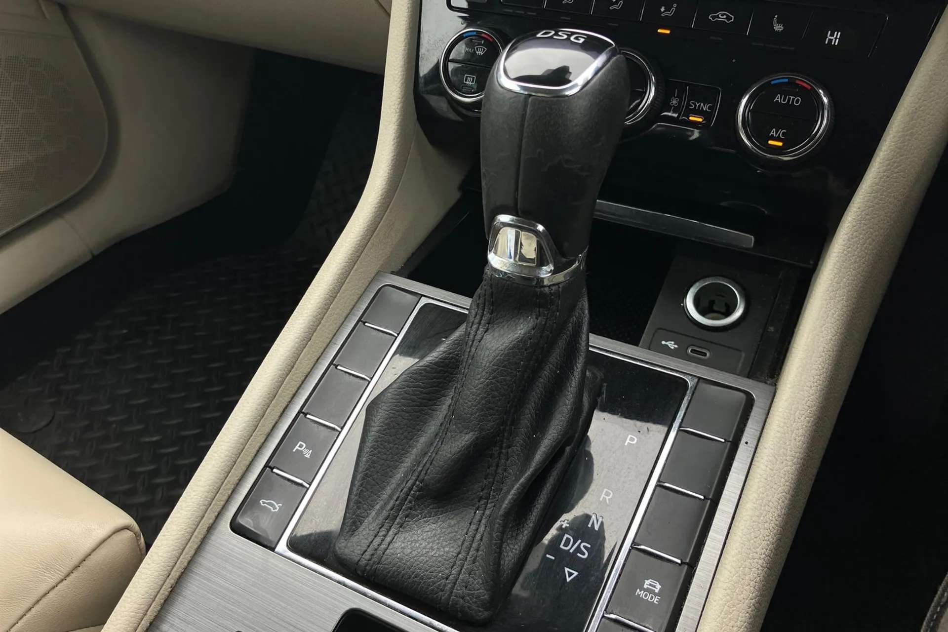 2021 SKODA SUPERB 2021 SKODA SUPERB