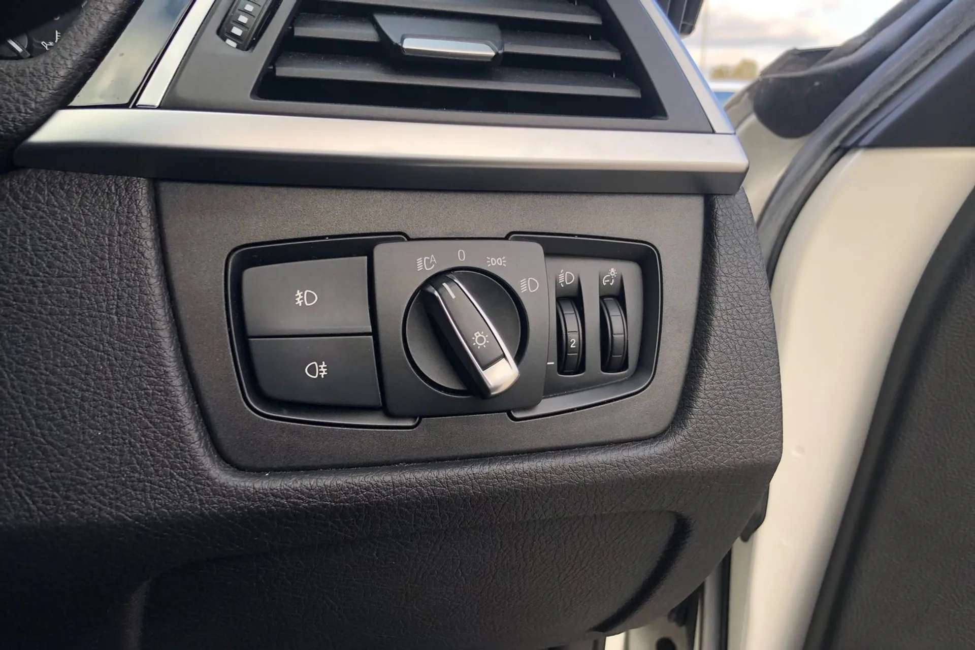 2017 BMW 3 SERIES 2017 BMW 3 SERIES