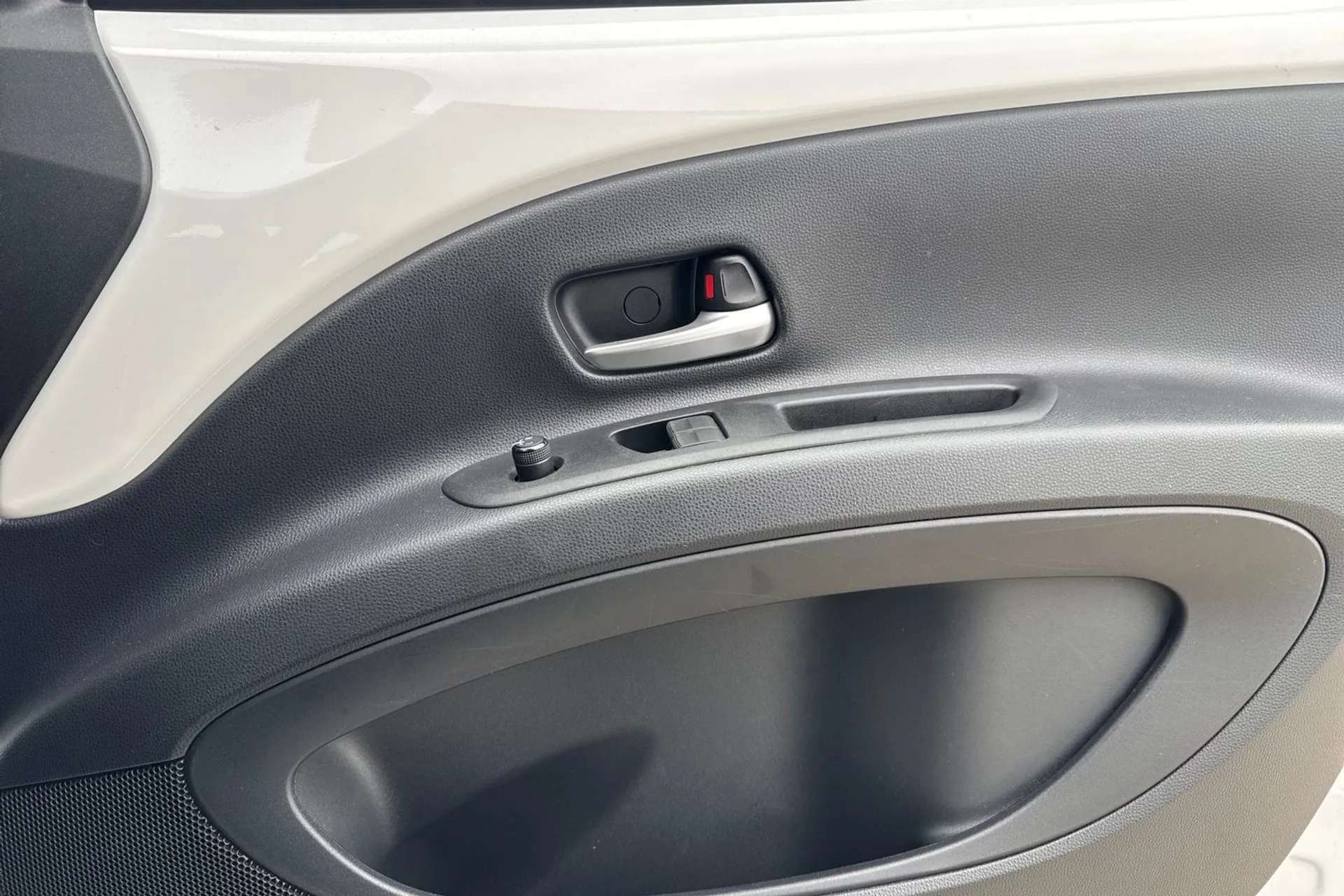 2023 TOYOTA AYGO X 2023 TOYOTA AYGO X