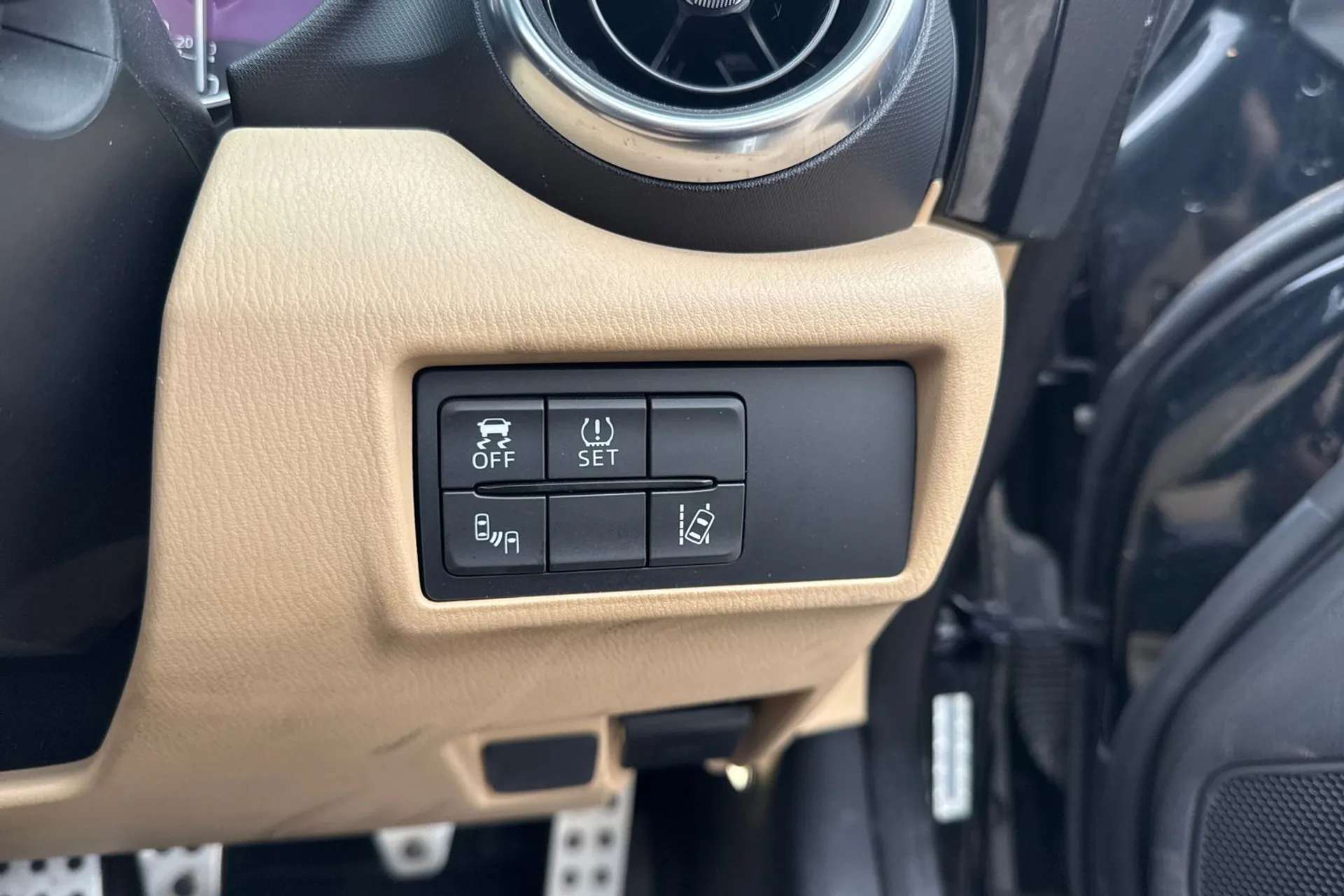 2015 MAZDA MX-5 2015 MAZDA MX-5