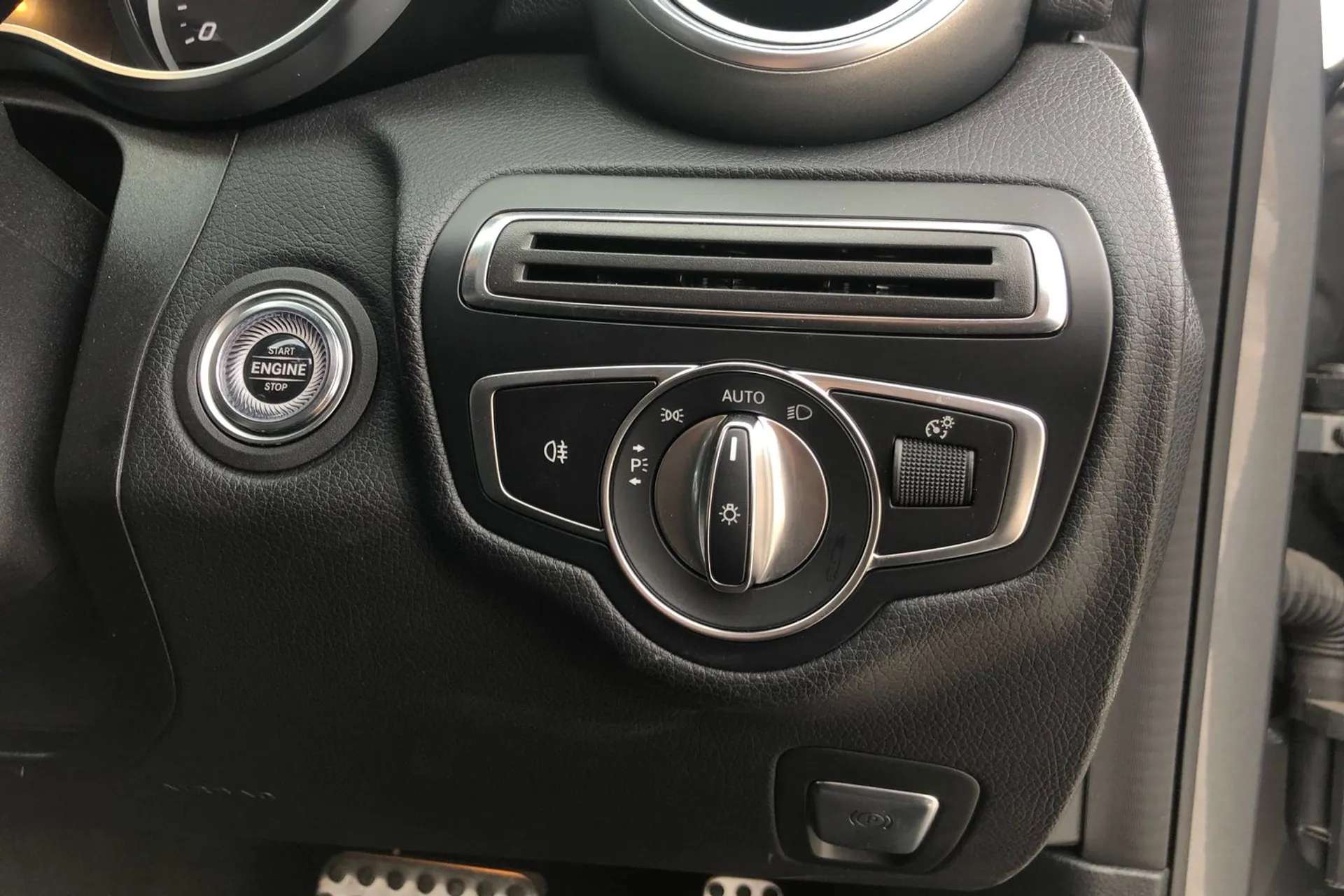 2019 MERCEDES-BENZ C CLASS 2019 MERCEDES-BENZ C CLASS