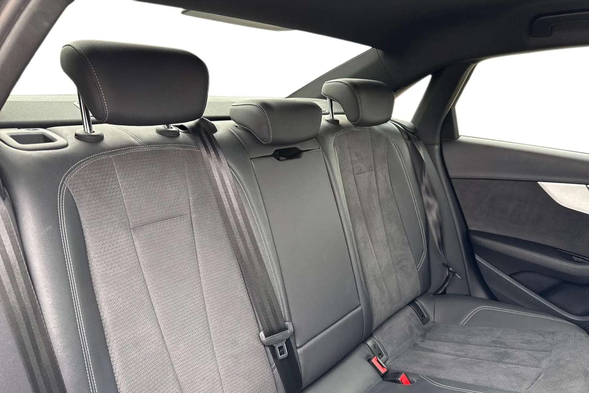 2022 AUDI A4 2022 AUDI A4