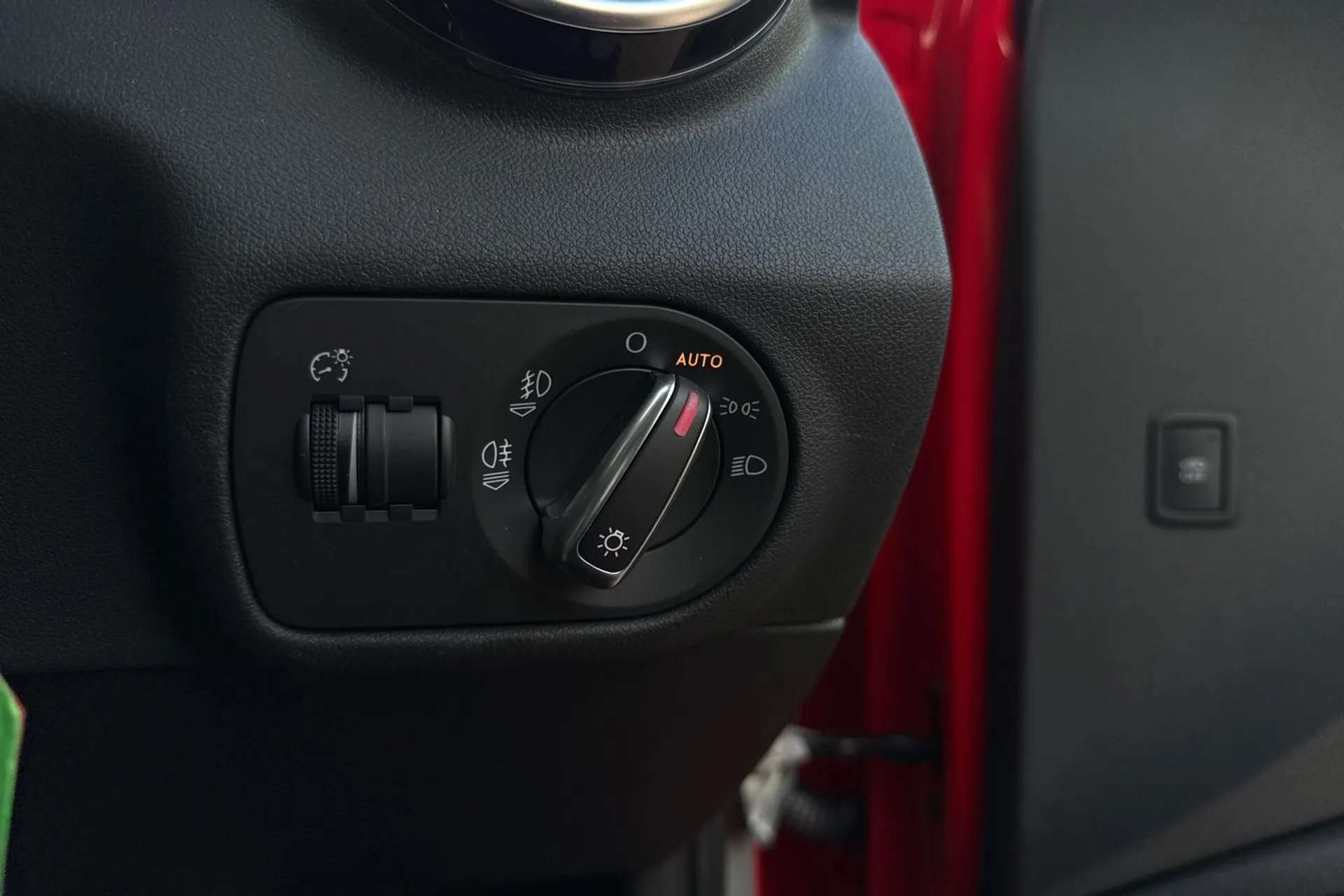 2017 AUDI A1 2017 AUDI A1