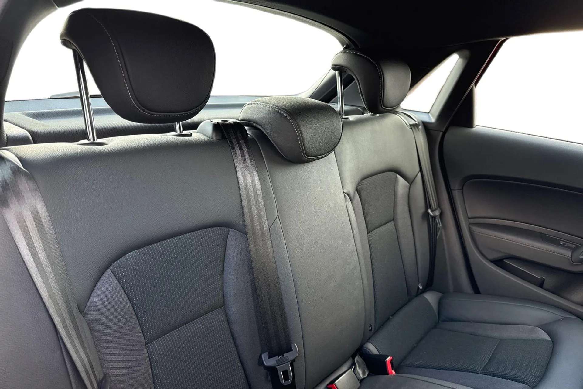 2017 AUDI A1 2017 AUDI A1