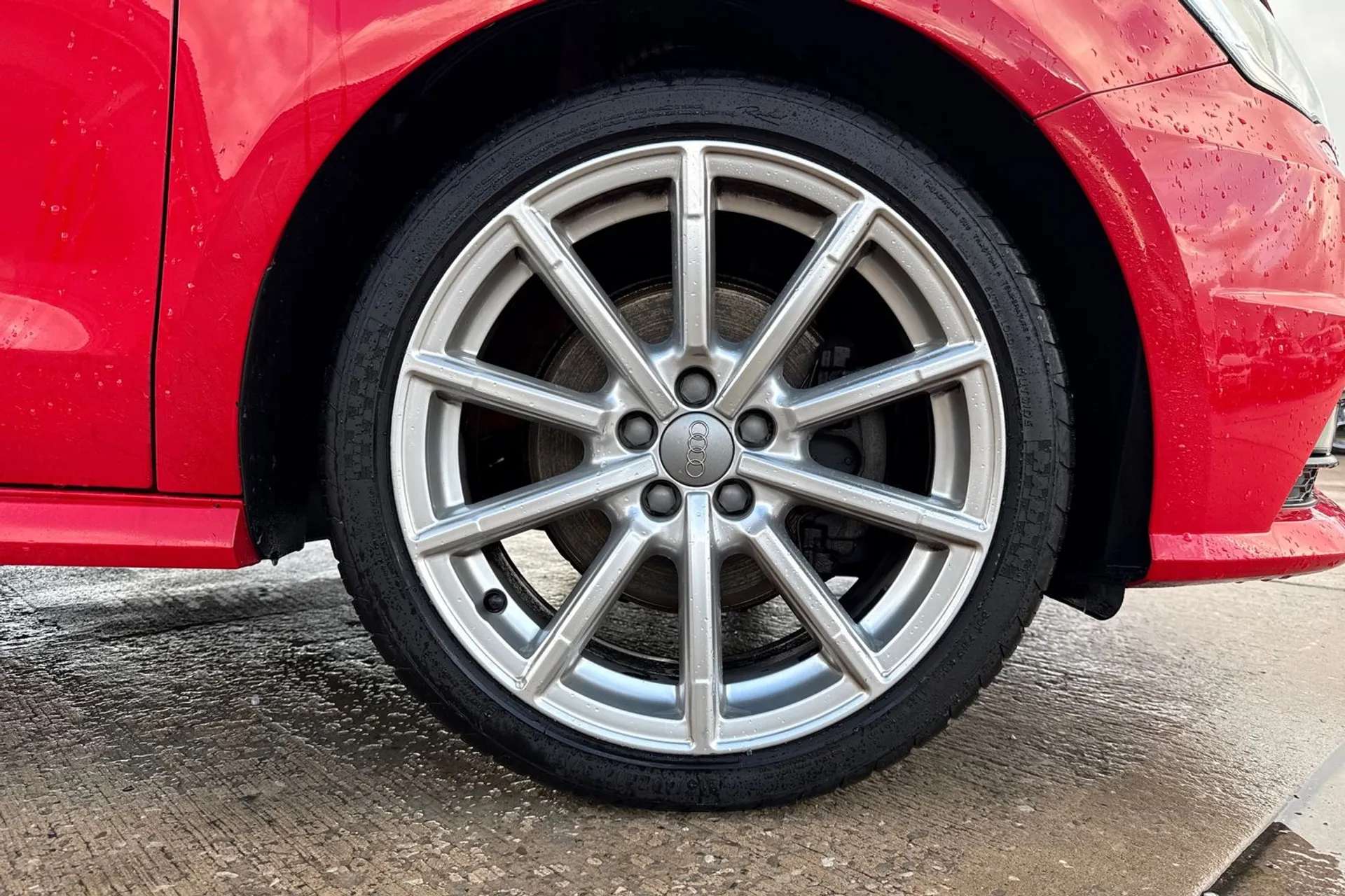 2017 AUDI A1 2017 AUDI A1