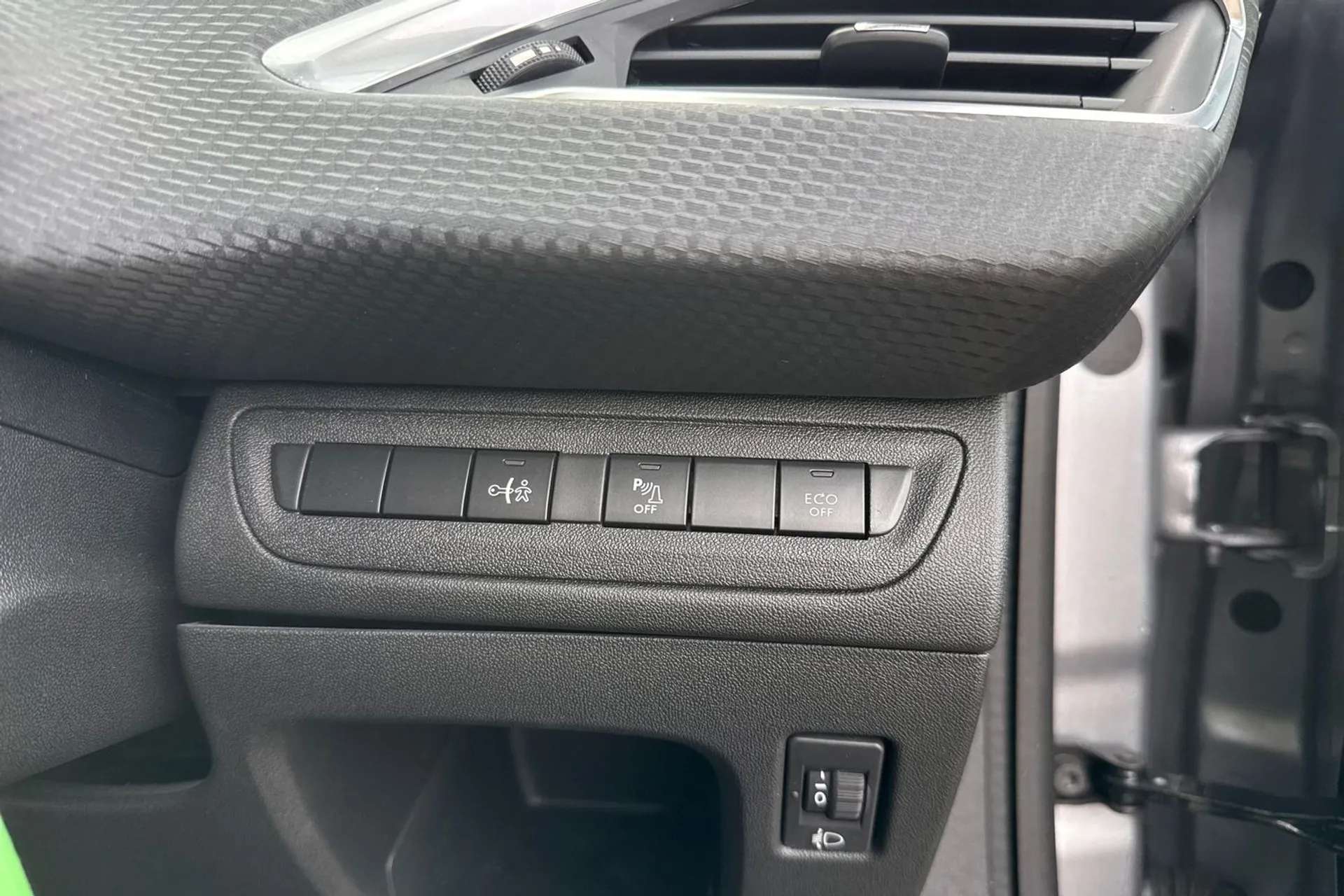 2019 PEUGEOT 208 2019 PEUGEOT 208