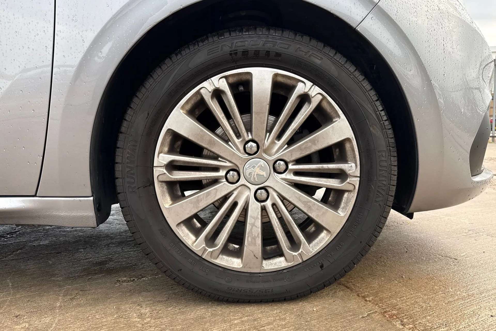 2019 PEUGEOT 208 2019 PEUGEOT 208