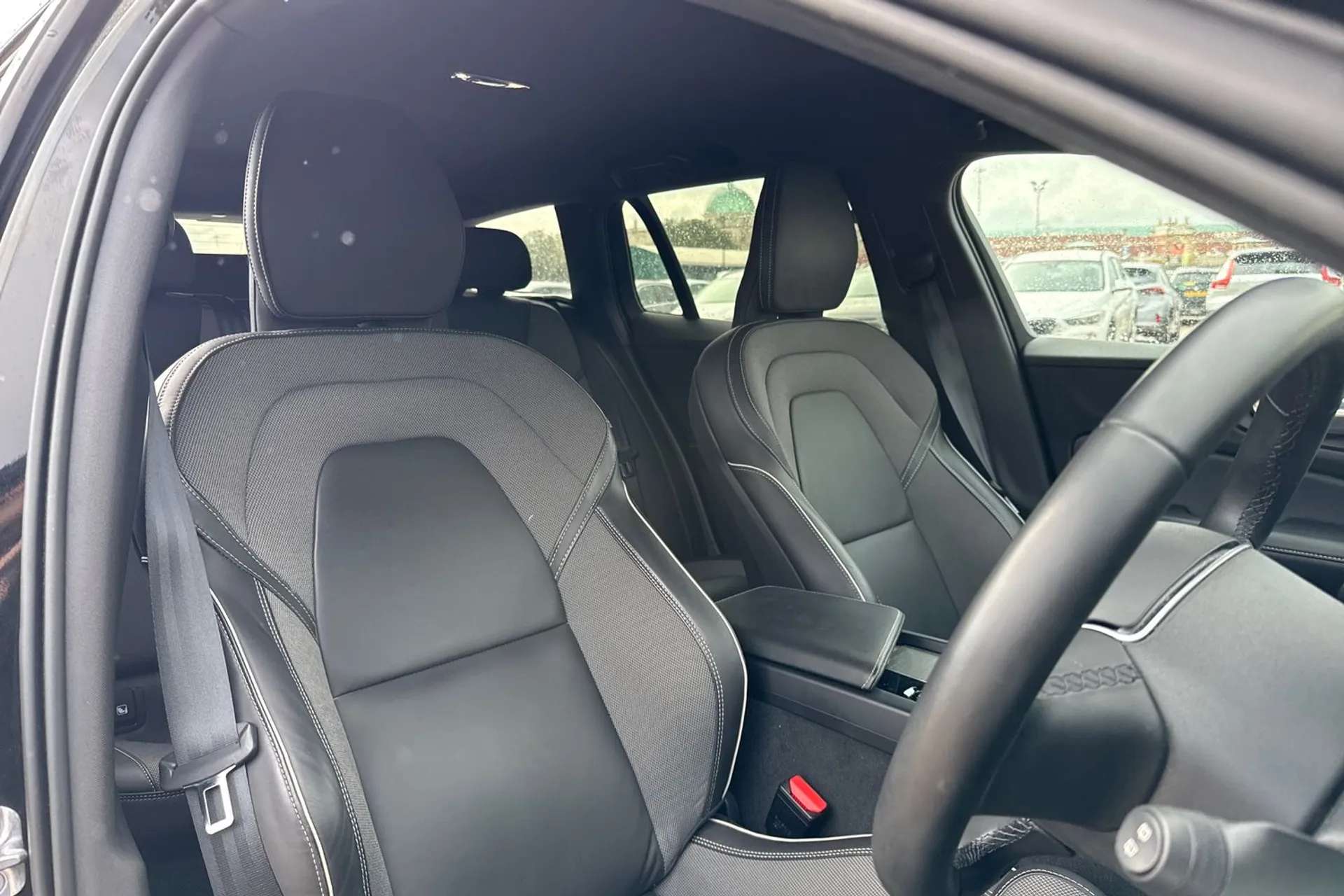 2021 VOLVO V60 2021 VOLVO V60