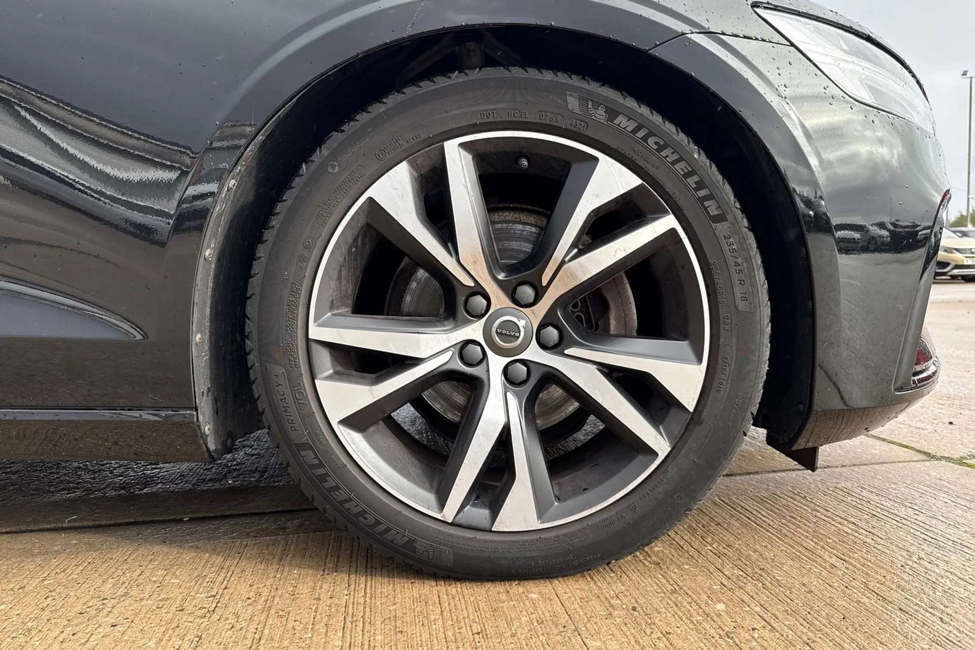 2021 VOLVO V60 2021 VOLVO V60